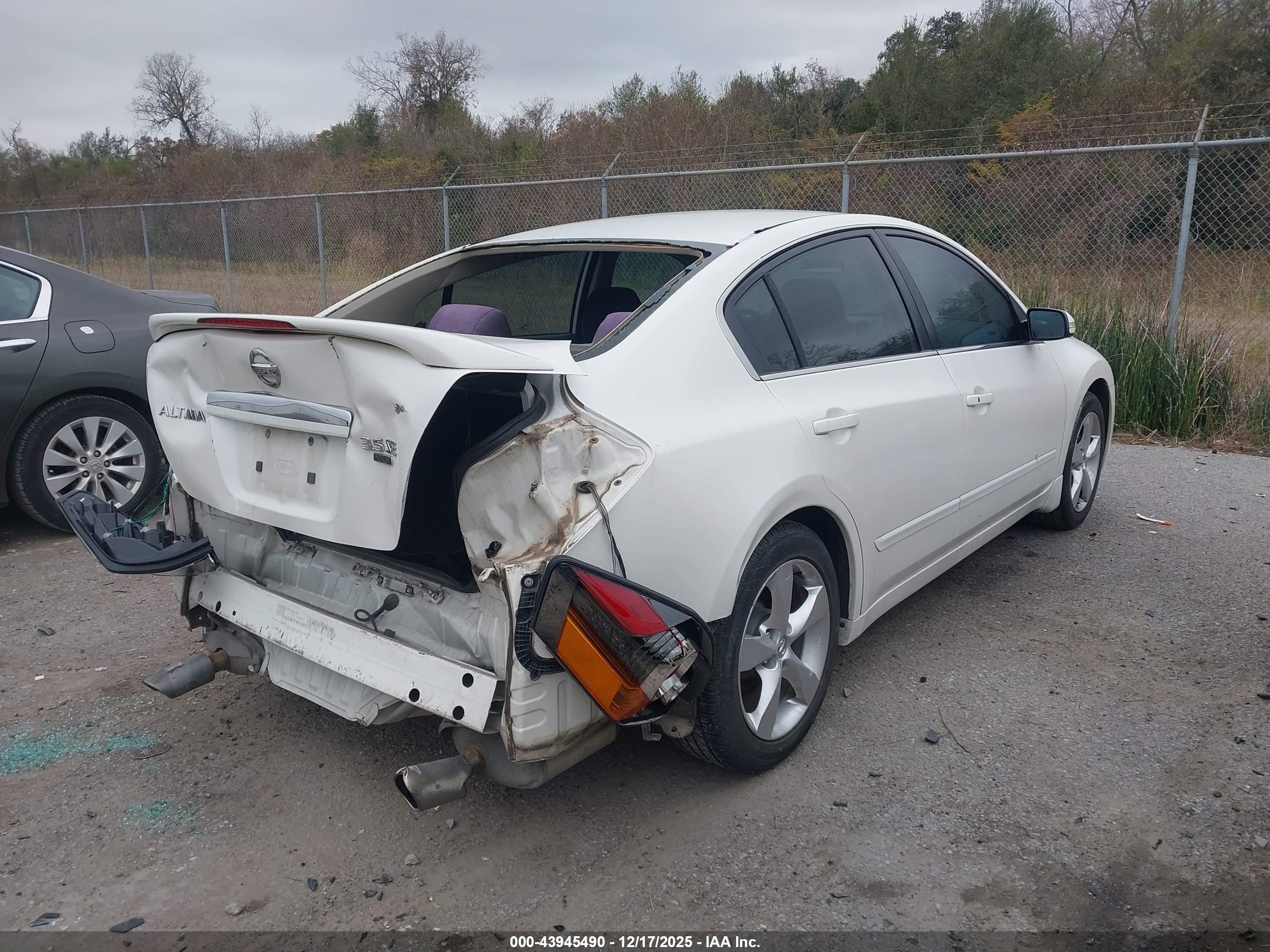 NISSAN ALTIMA image 4