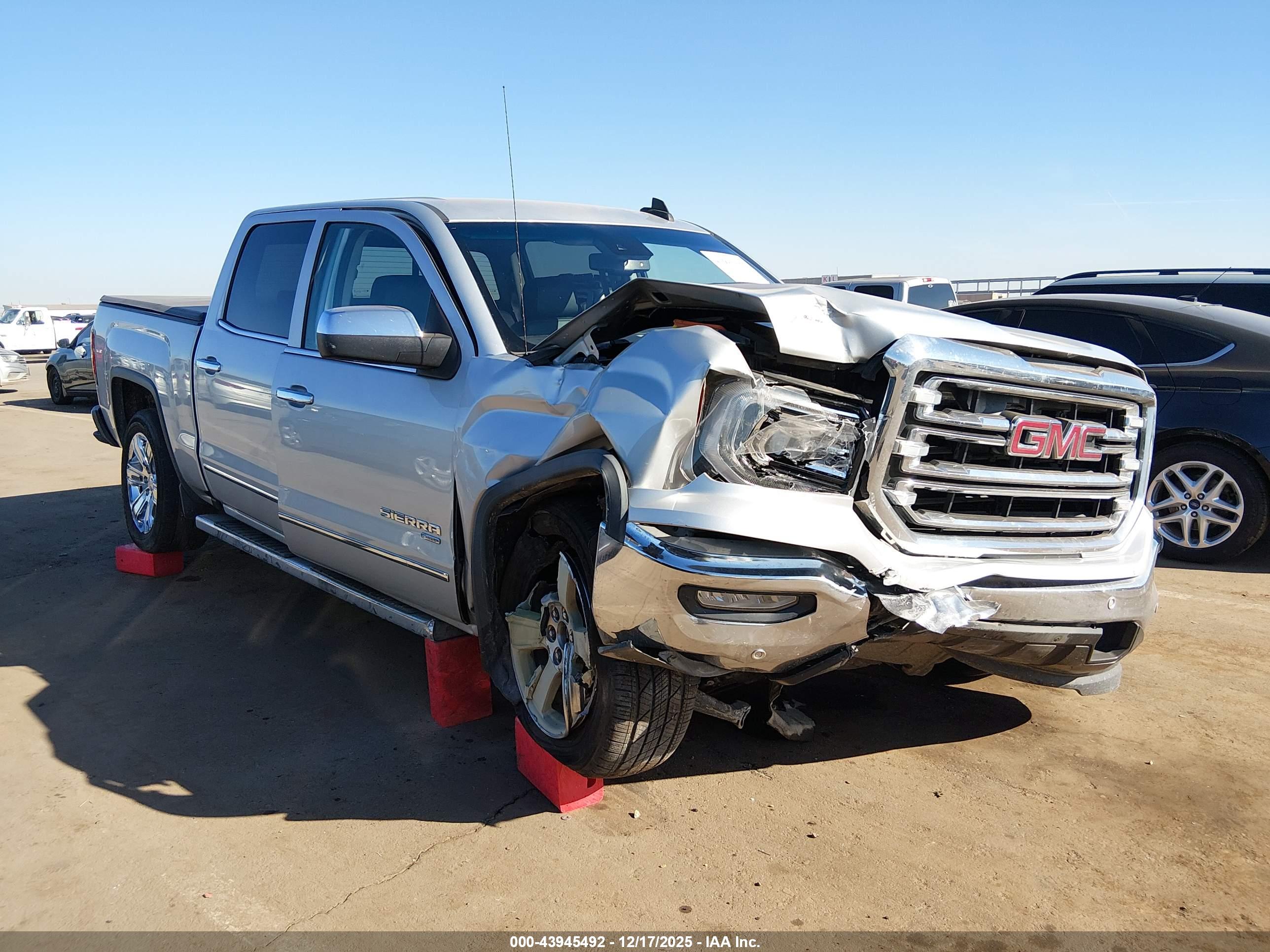 GMC SIERRA image 6
