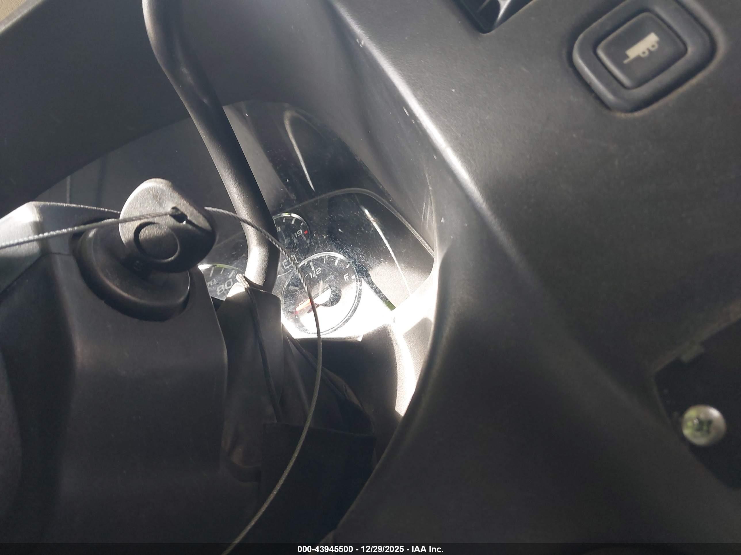 CHEVROLET EXPRESS image 11