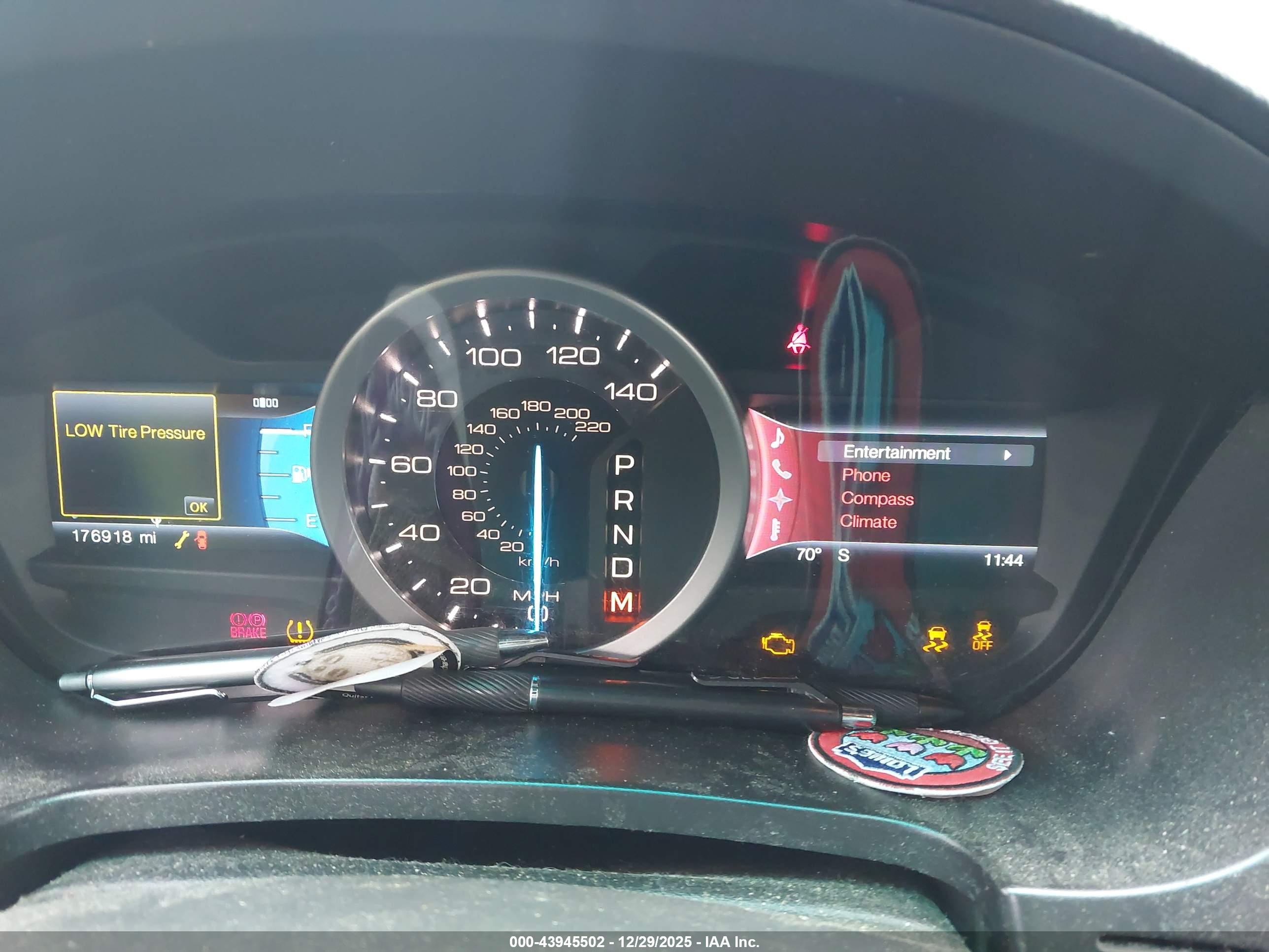 FORD EXPLORER image 7