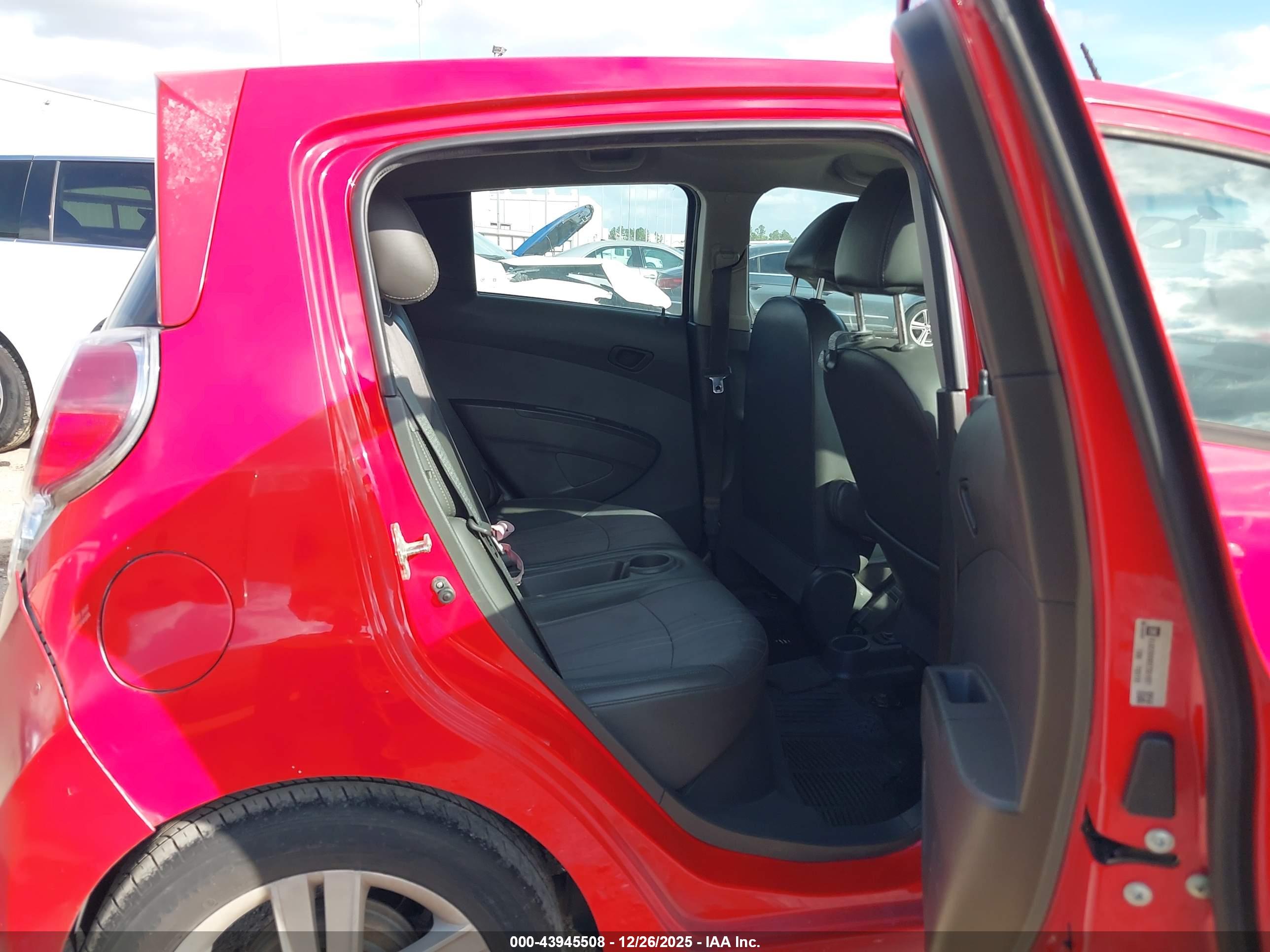 CHEVROLET SPARK image 8