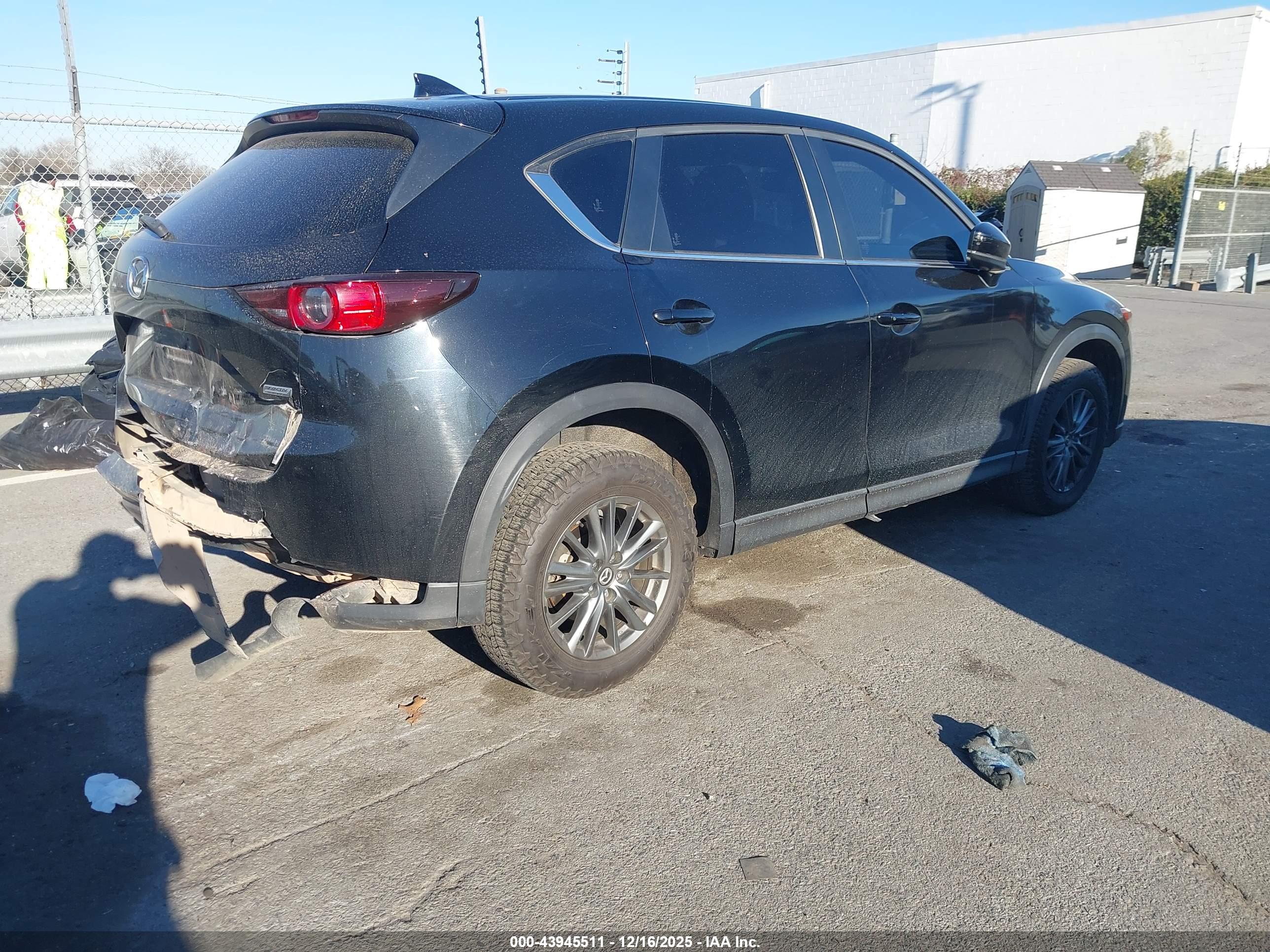 MAZDA CX-5 image 4