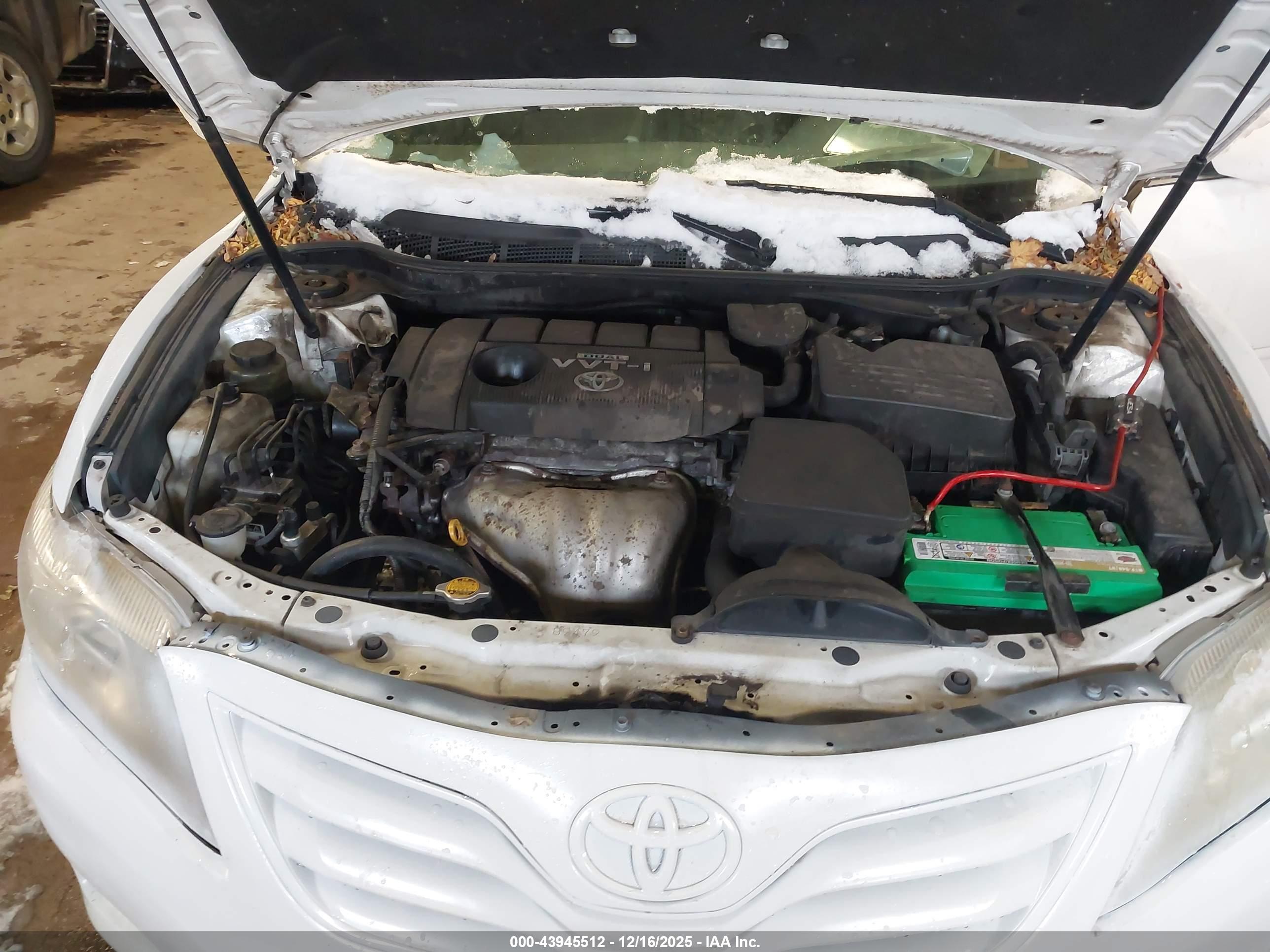 TOYOTA CAMRY image 10