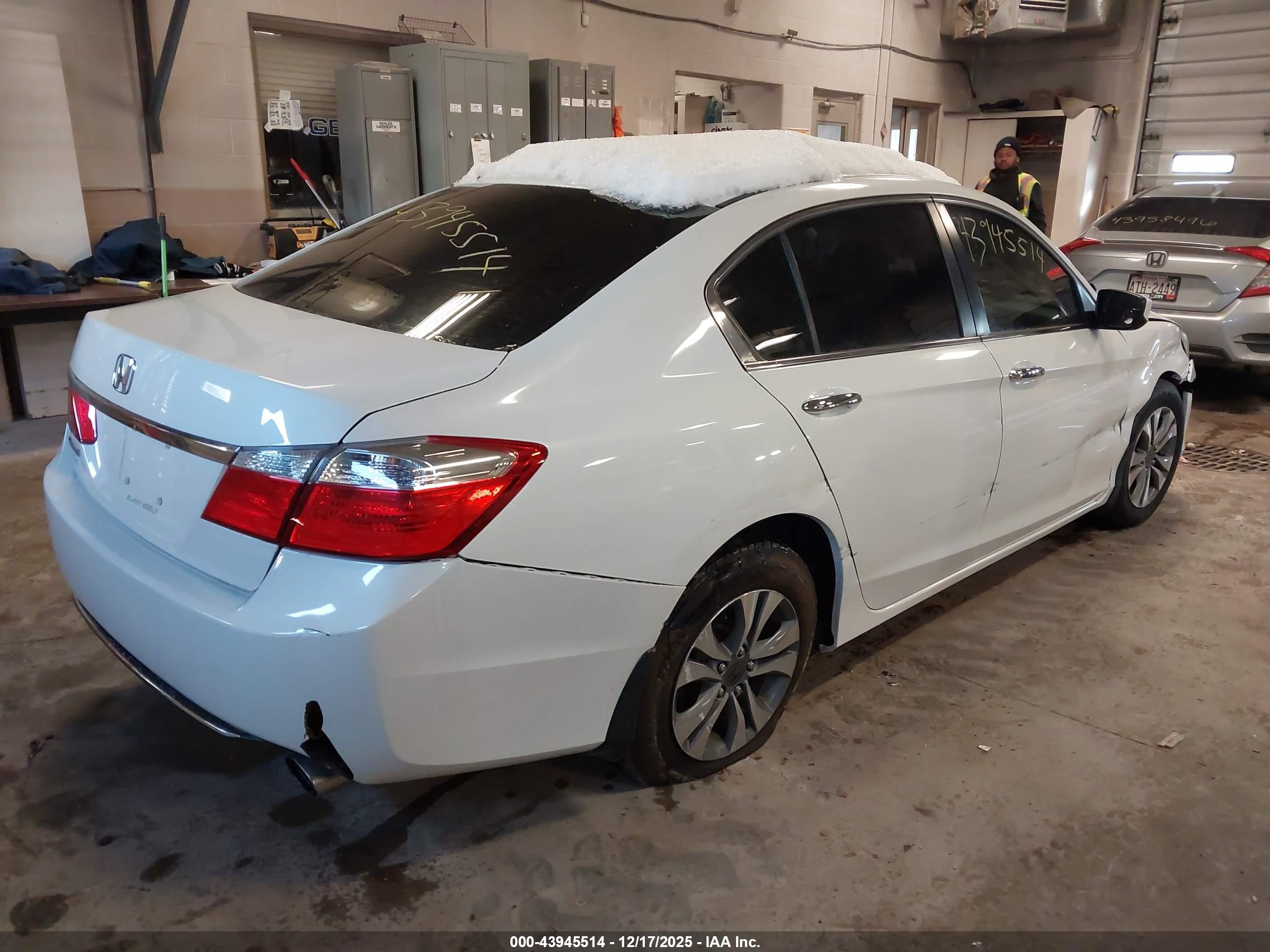 HONDA ACCORD image 4