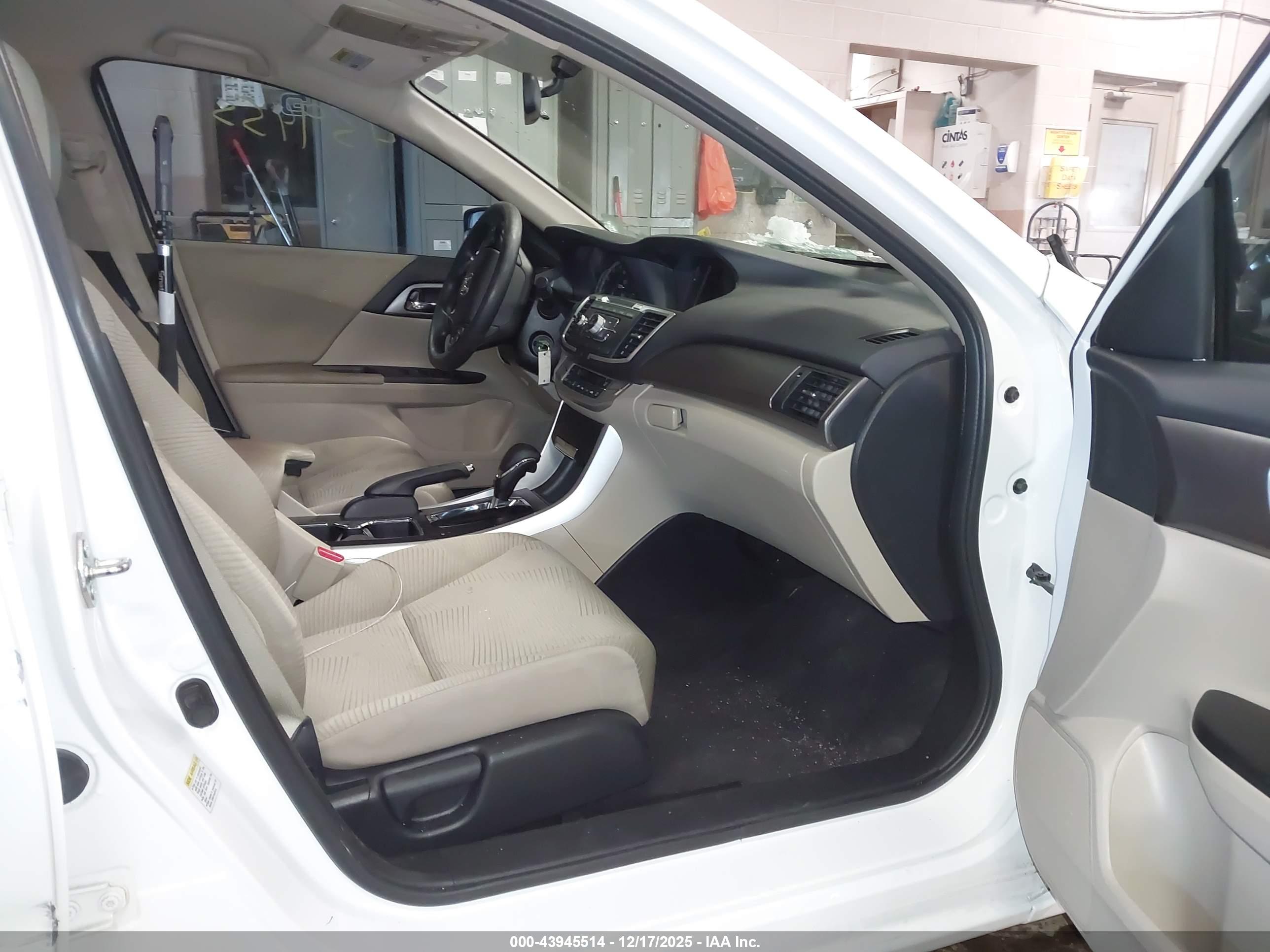 HONDA ACCORD image 5