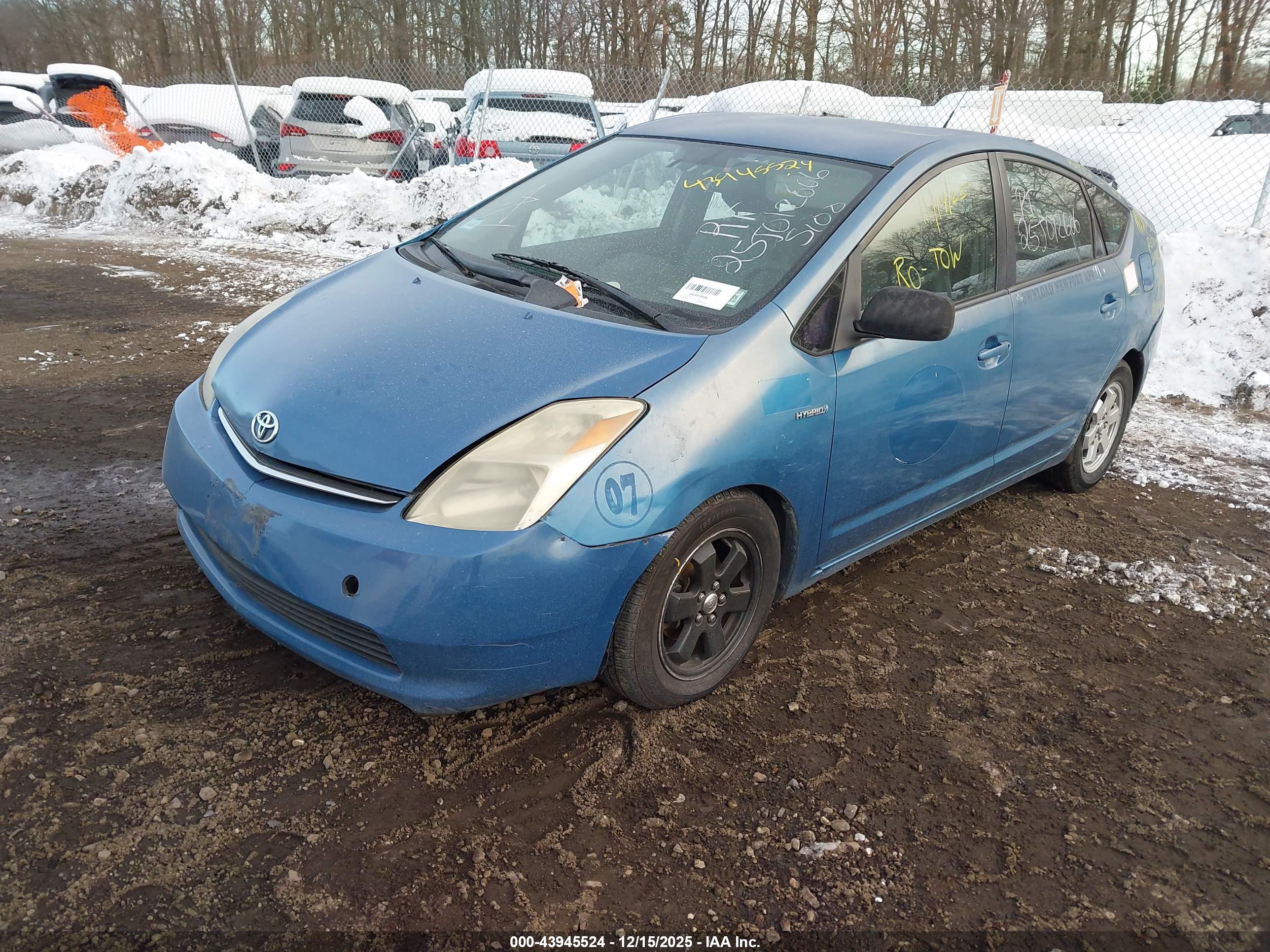 TOYOTA PRIUS image 2