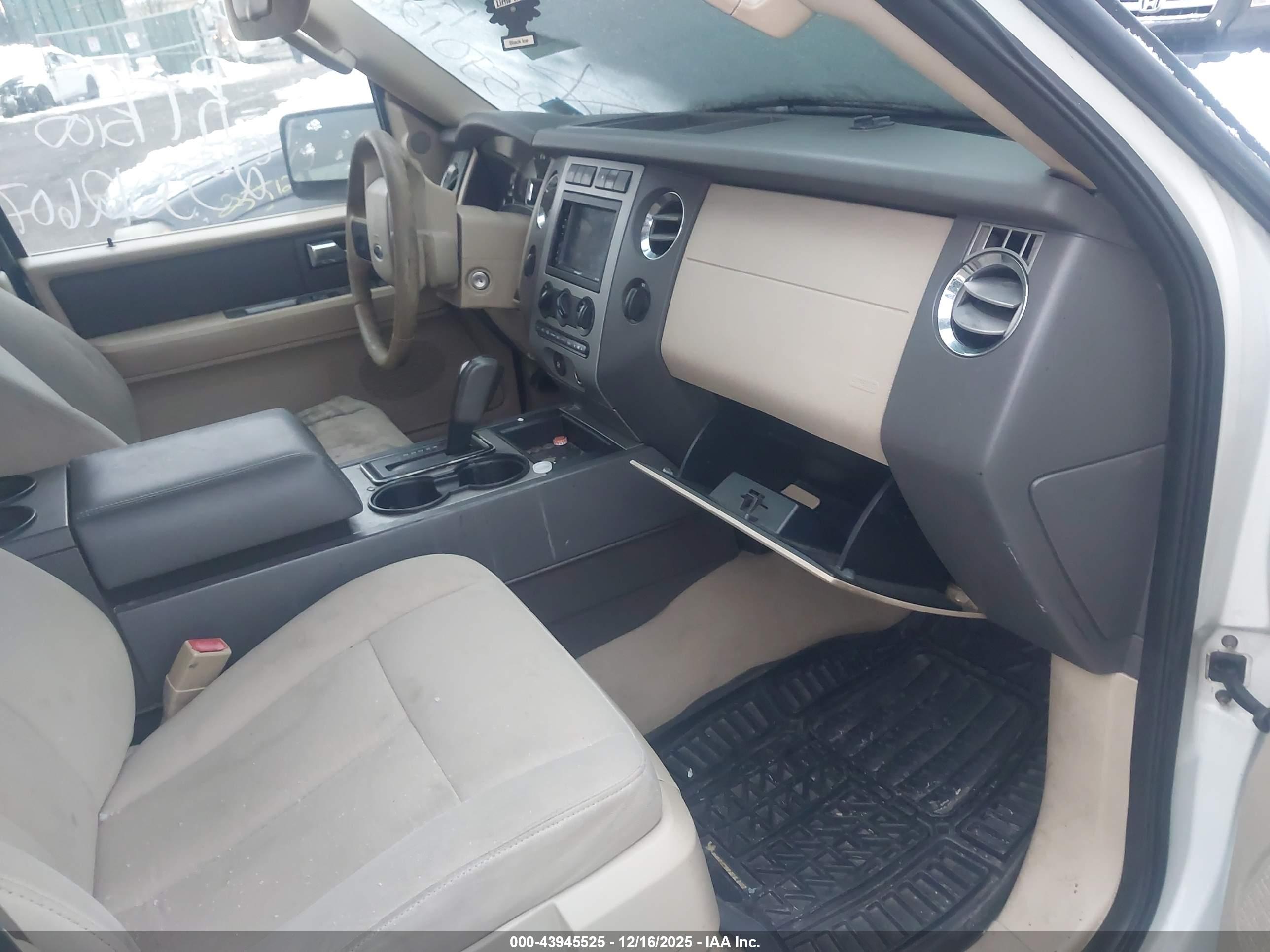FORD EXPEDITION image 5