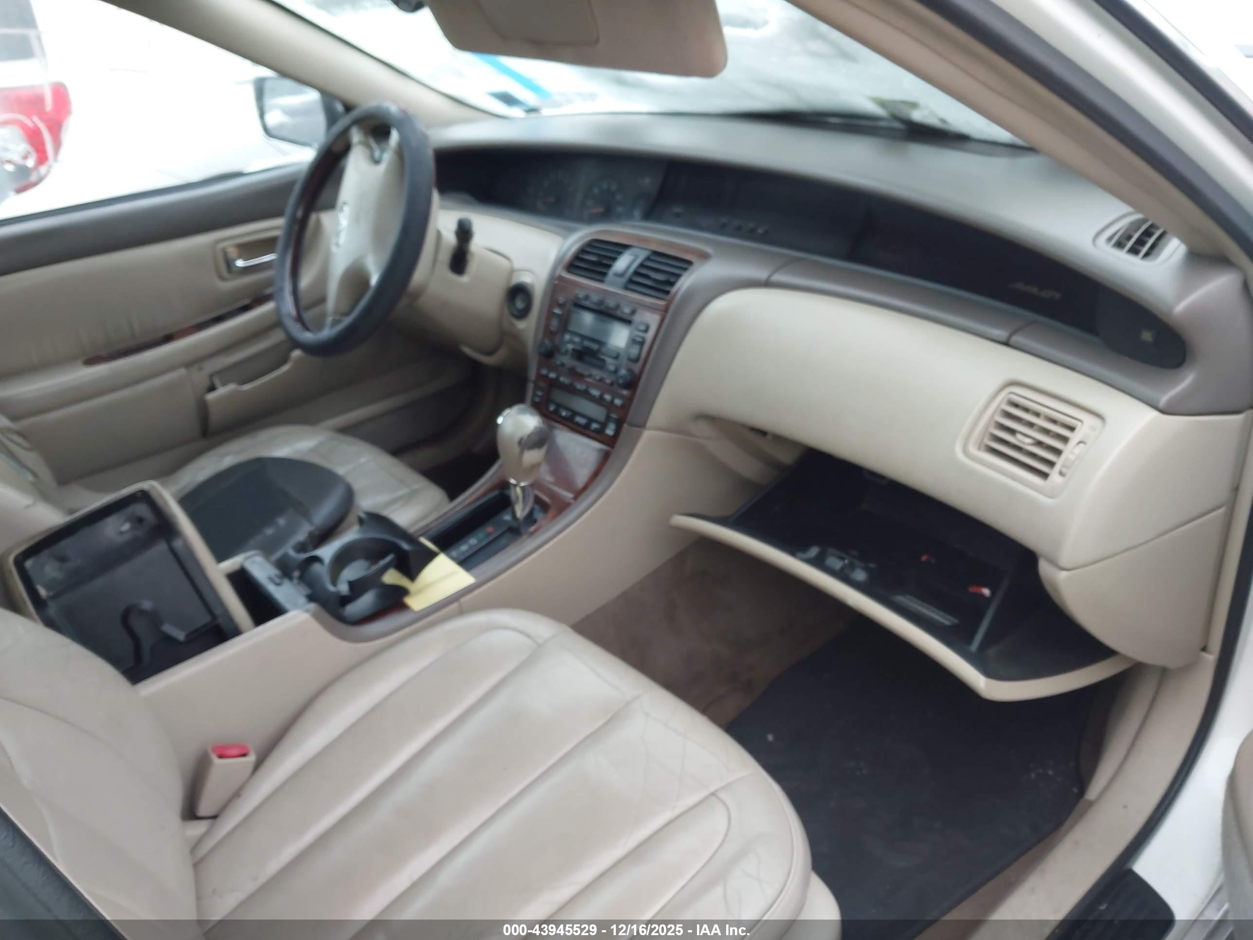 TOYOTA AVALON image 5