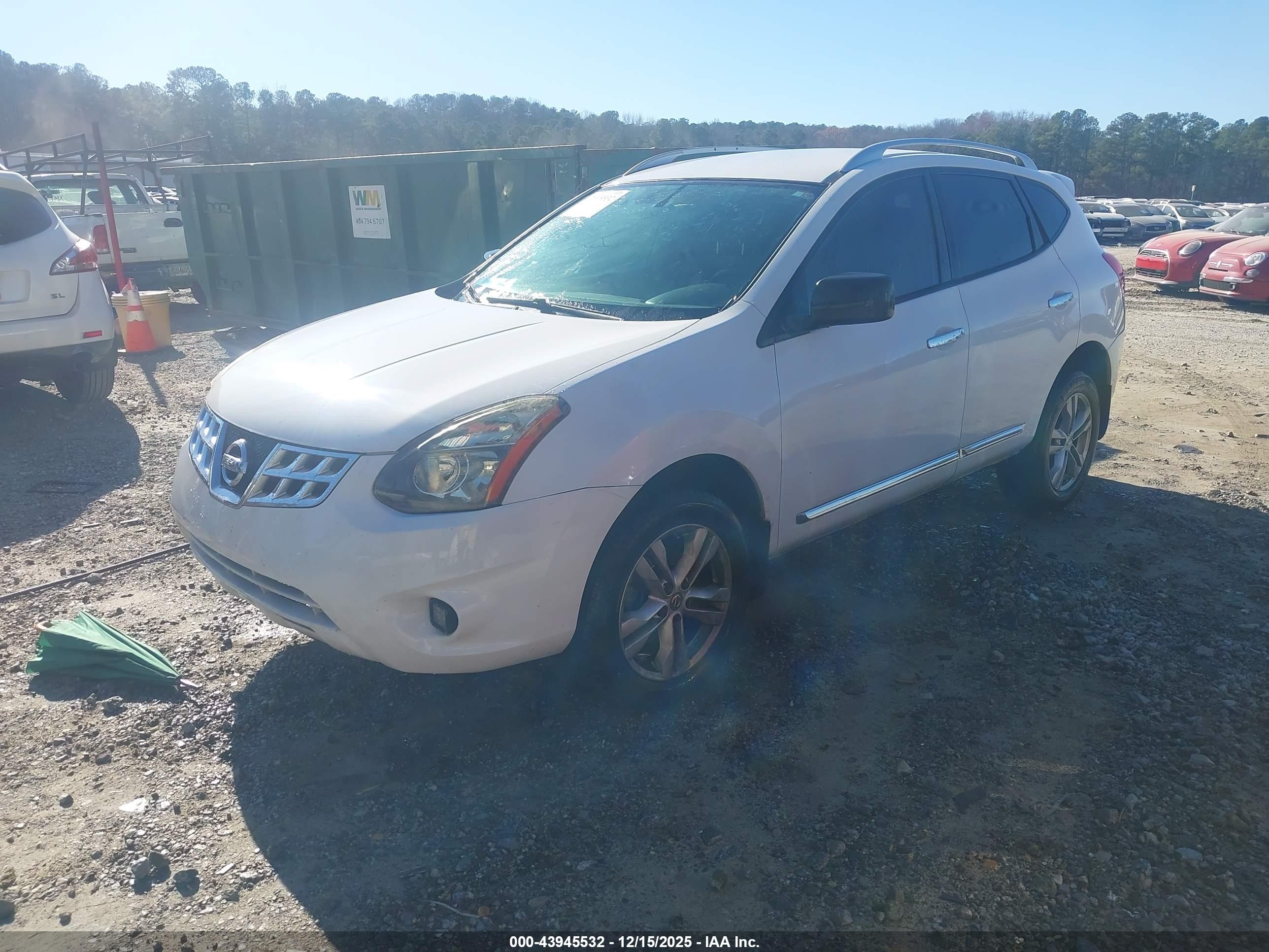 NISSAN ROGUE image 2