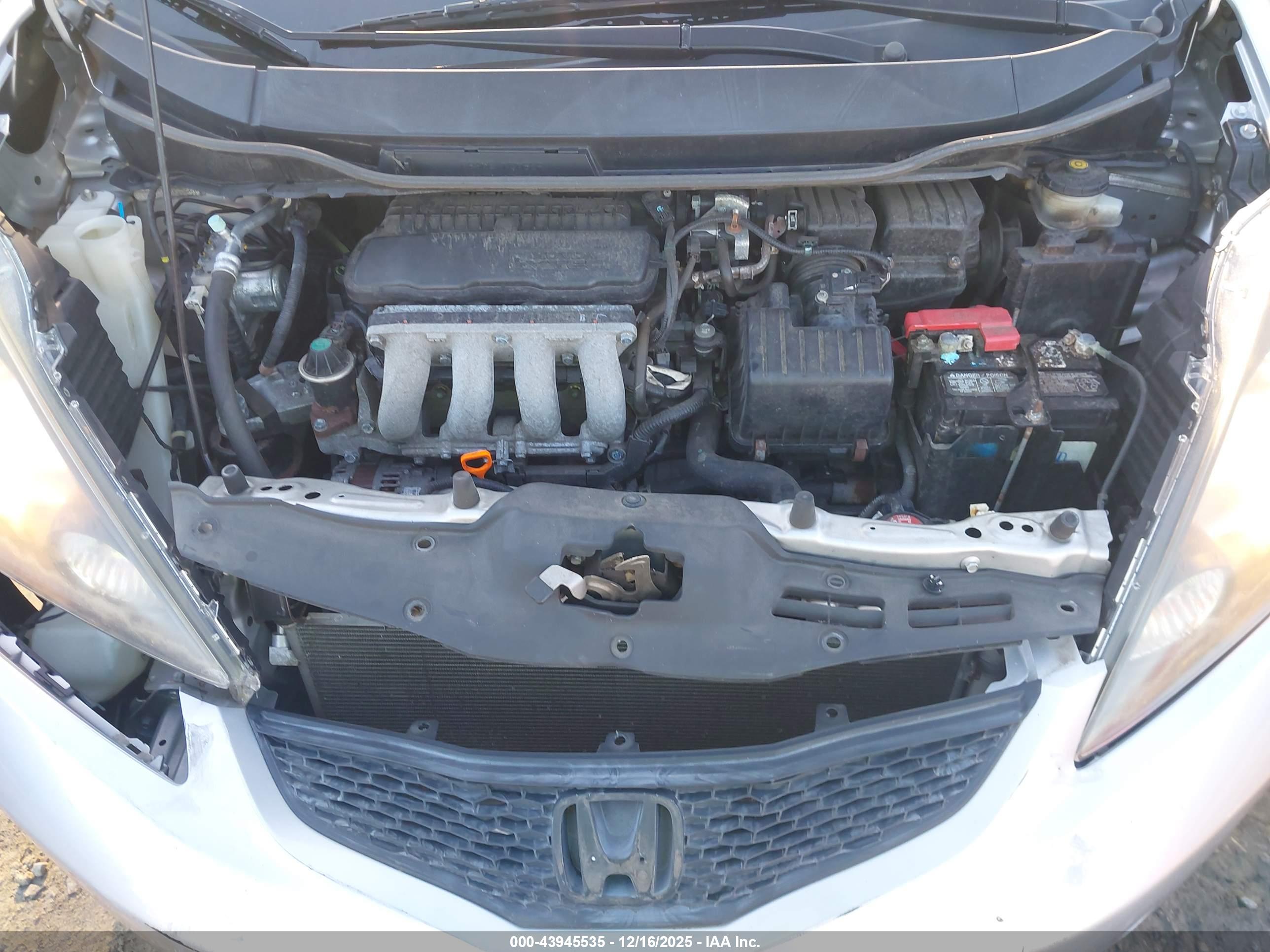 HONDA FIT image 10