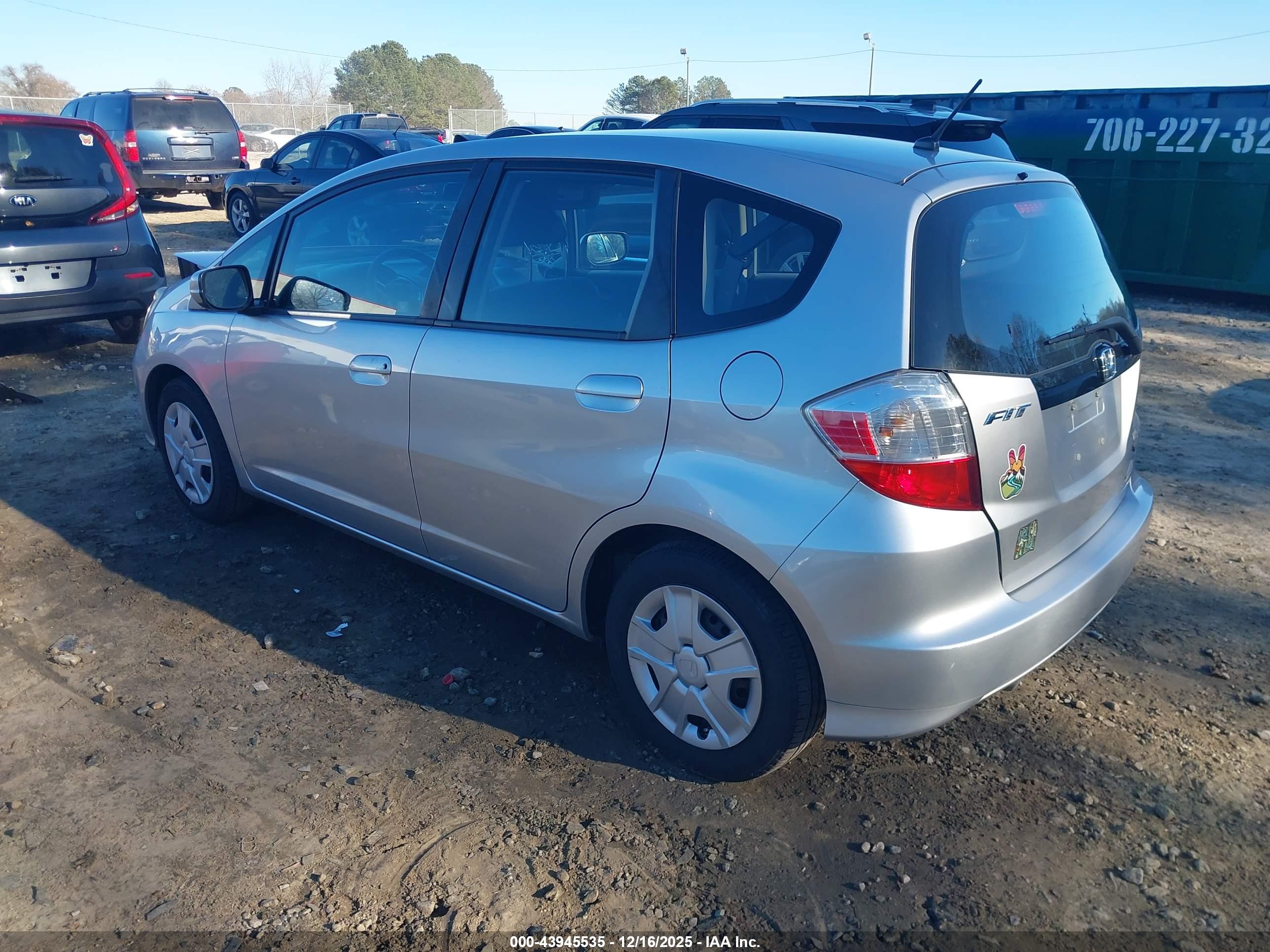 HONDA FIT image 3