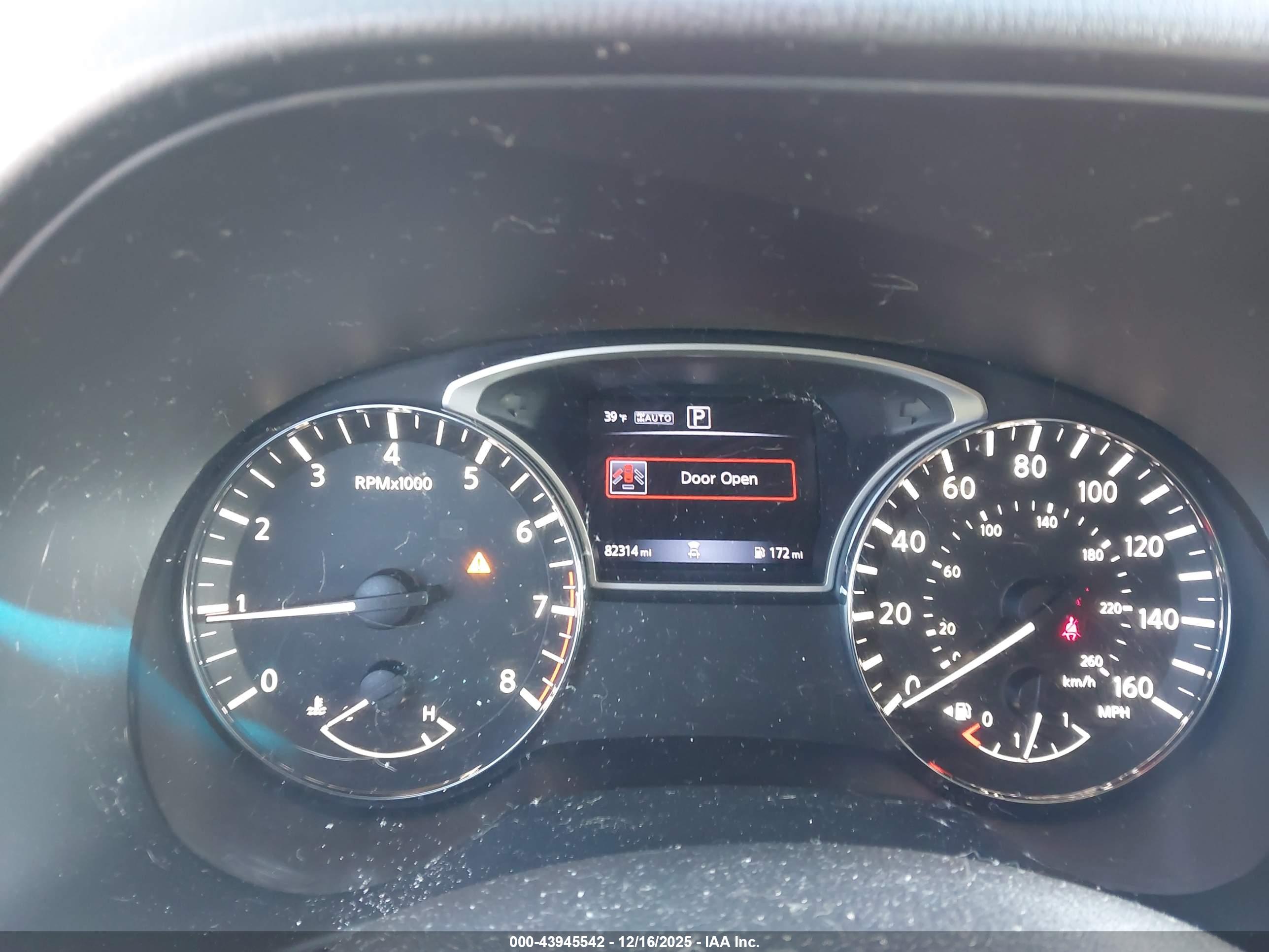 NISSAN PATHFINDER image 7