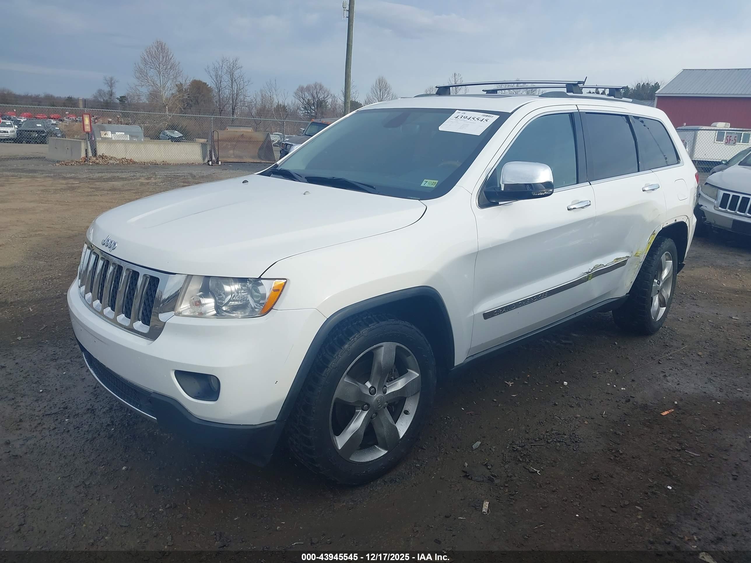 JEEP GRAND image 2