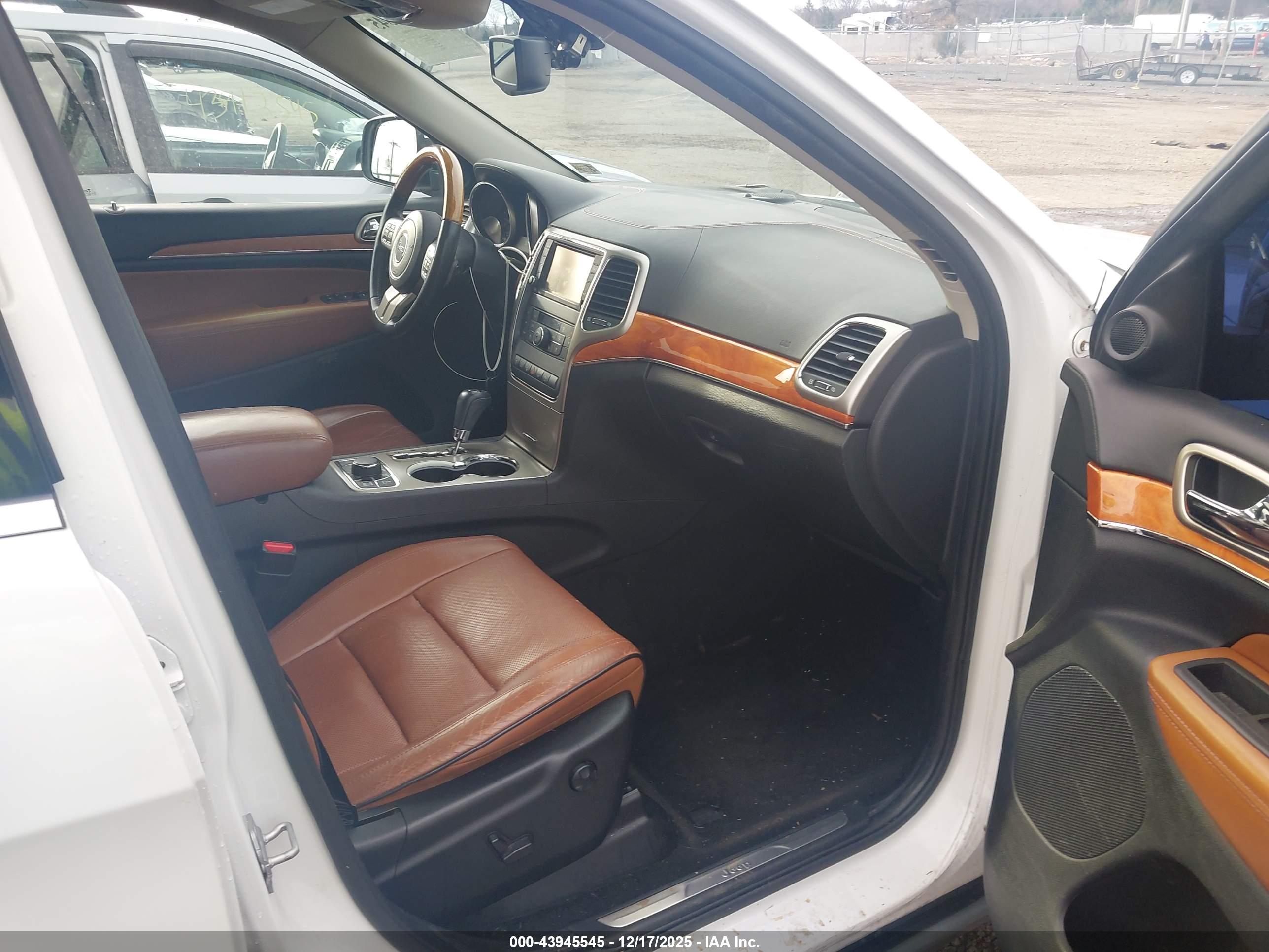 JEEP GRAND image 5