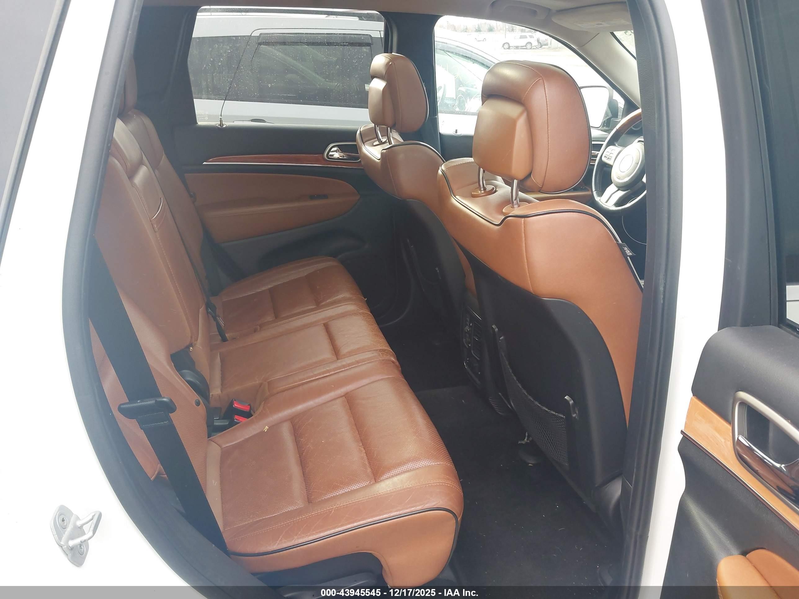 JEEP GRAND image 8