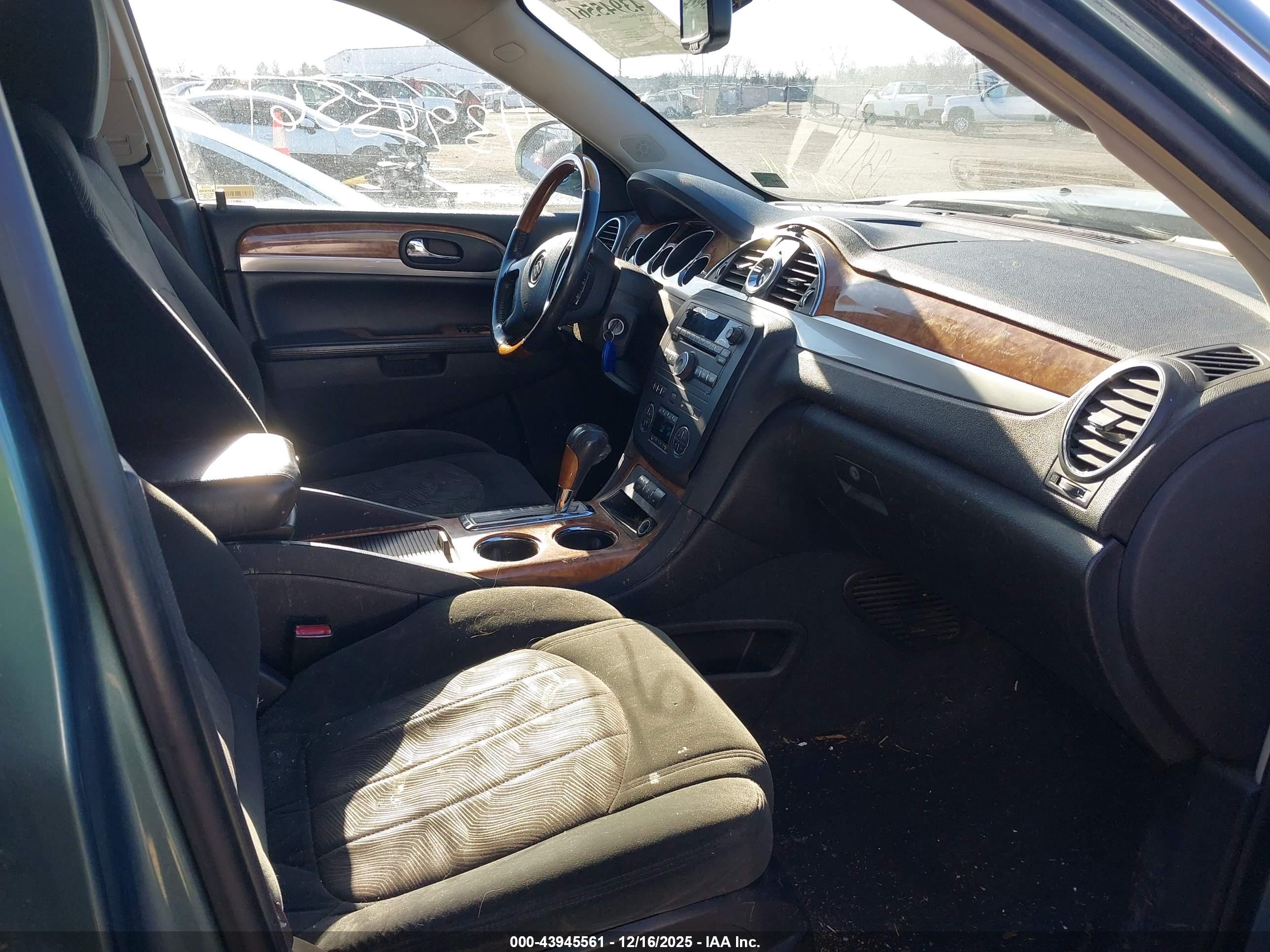 BUICK ENCLAVE image 5