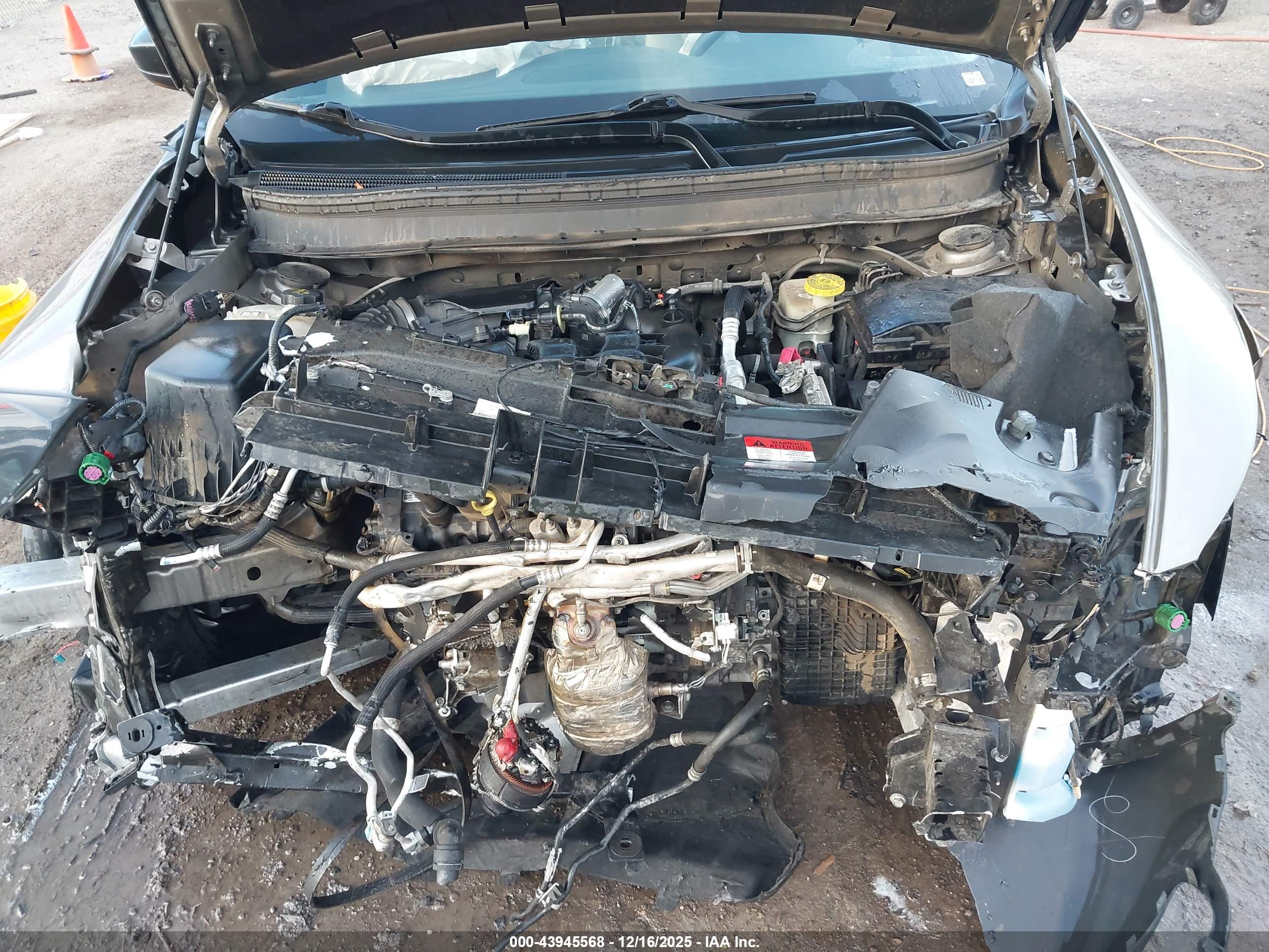 JEEP CHEROKEE image 10