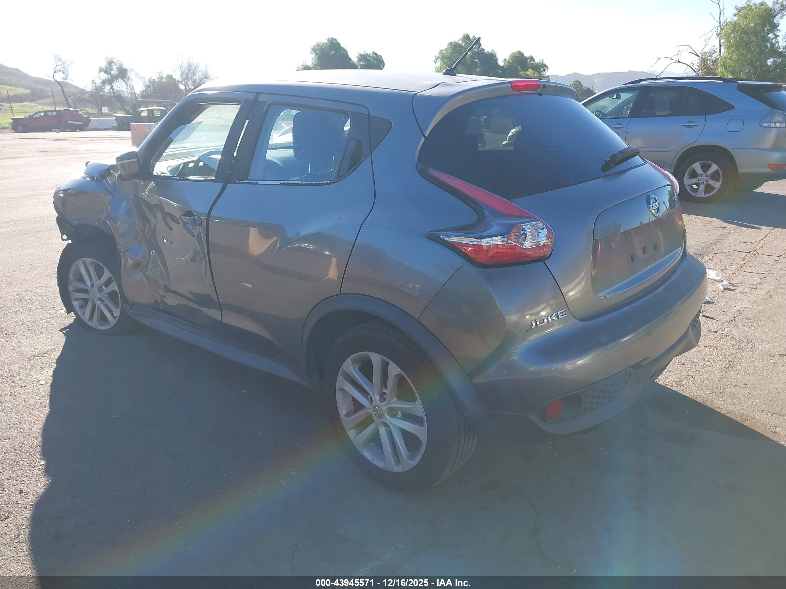 NISSAN JUKE image 3