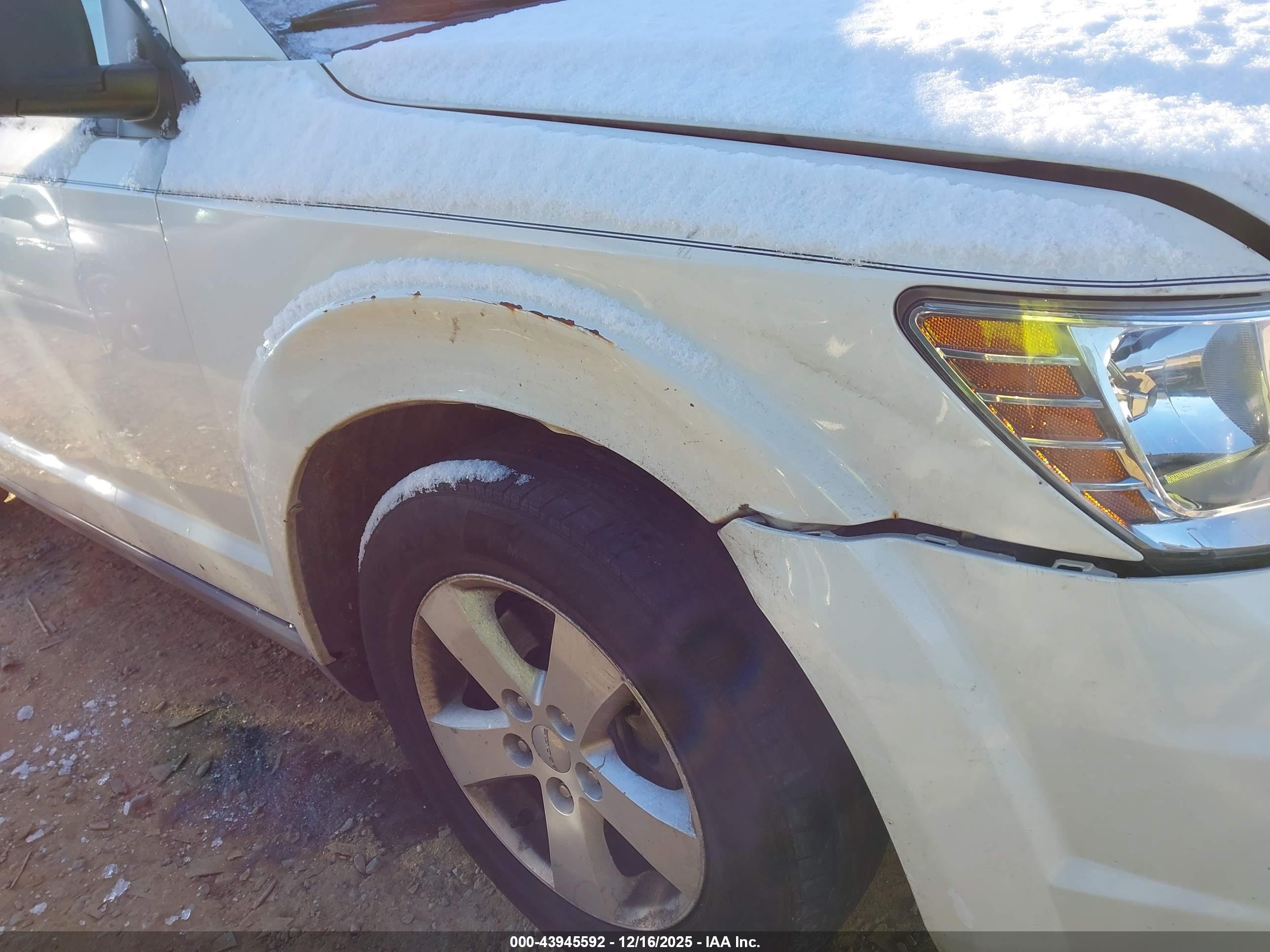 DODGE JOURNEY image 6