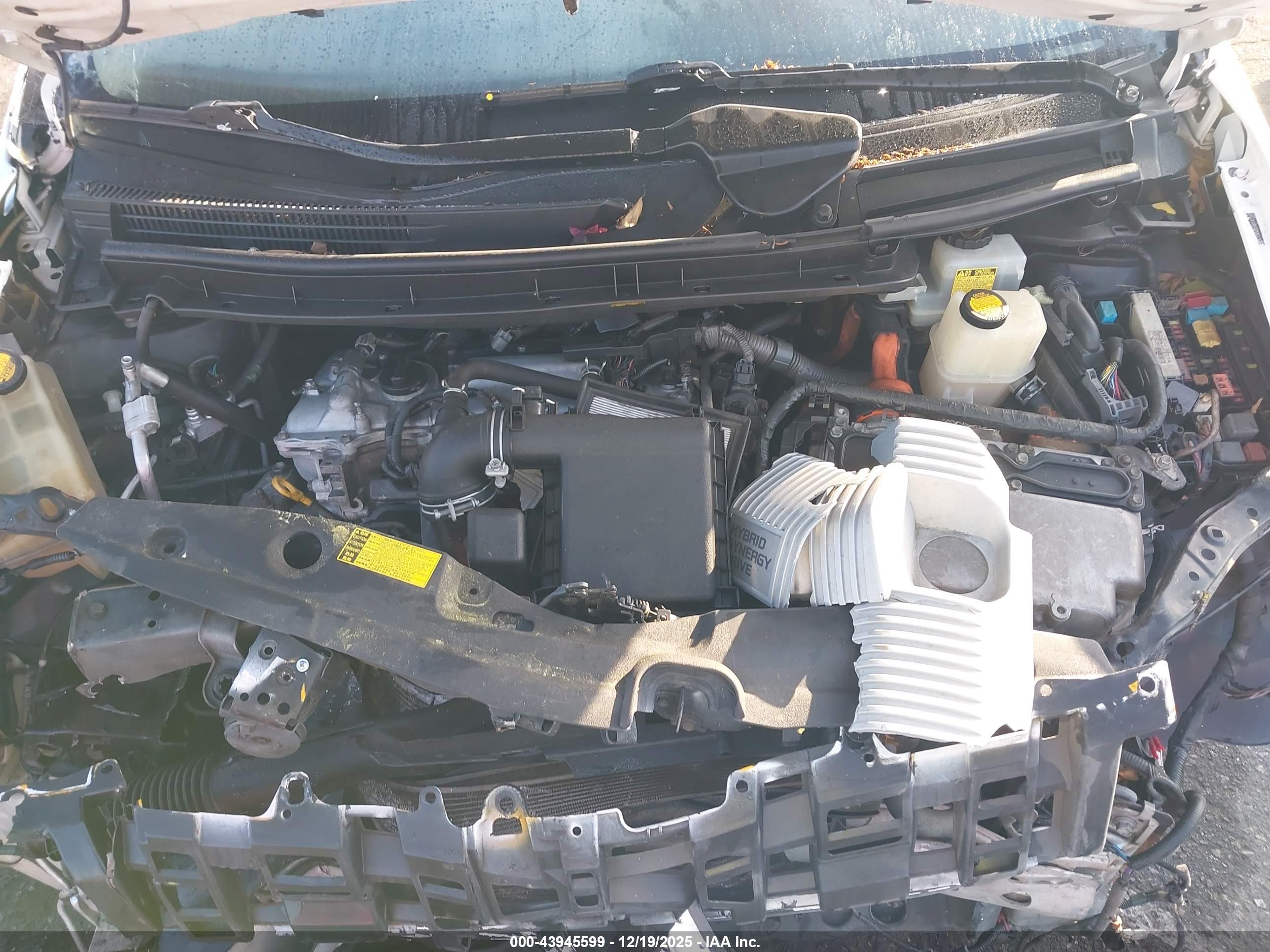 TOYOTA PRIUS image 10