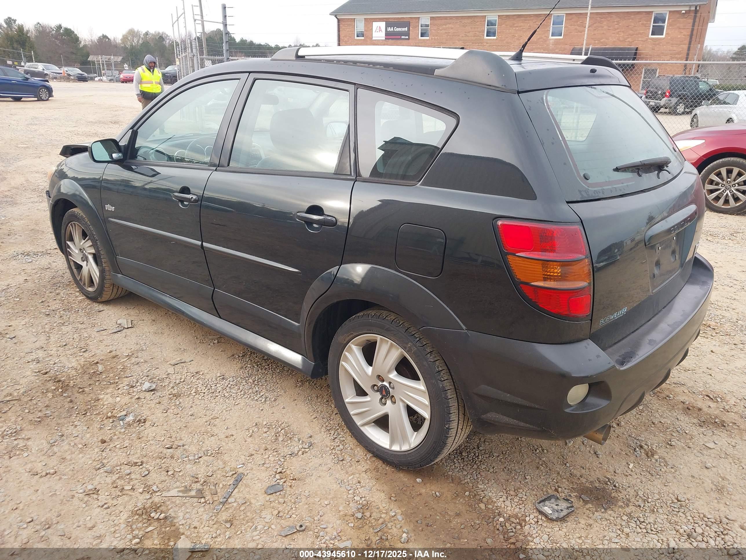 PONTIAC VIBE image 3
