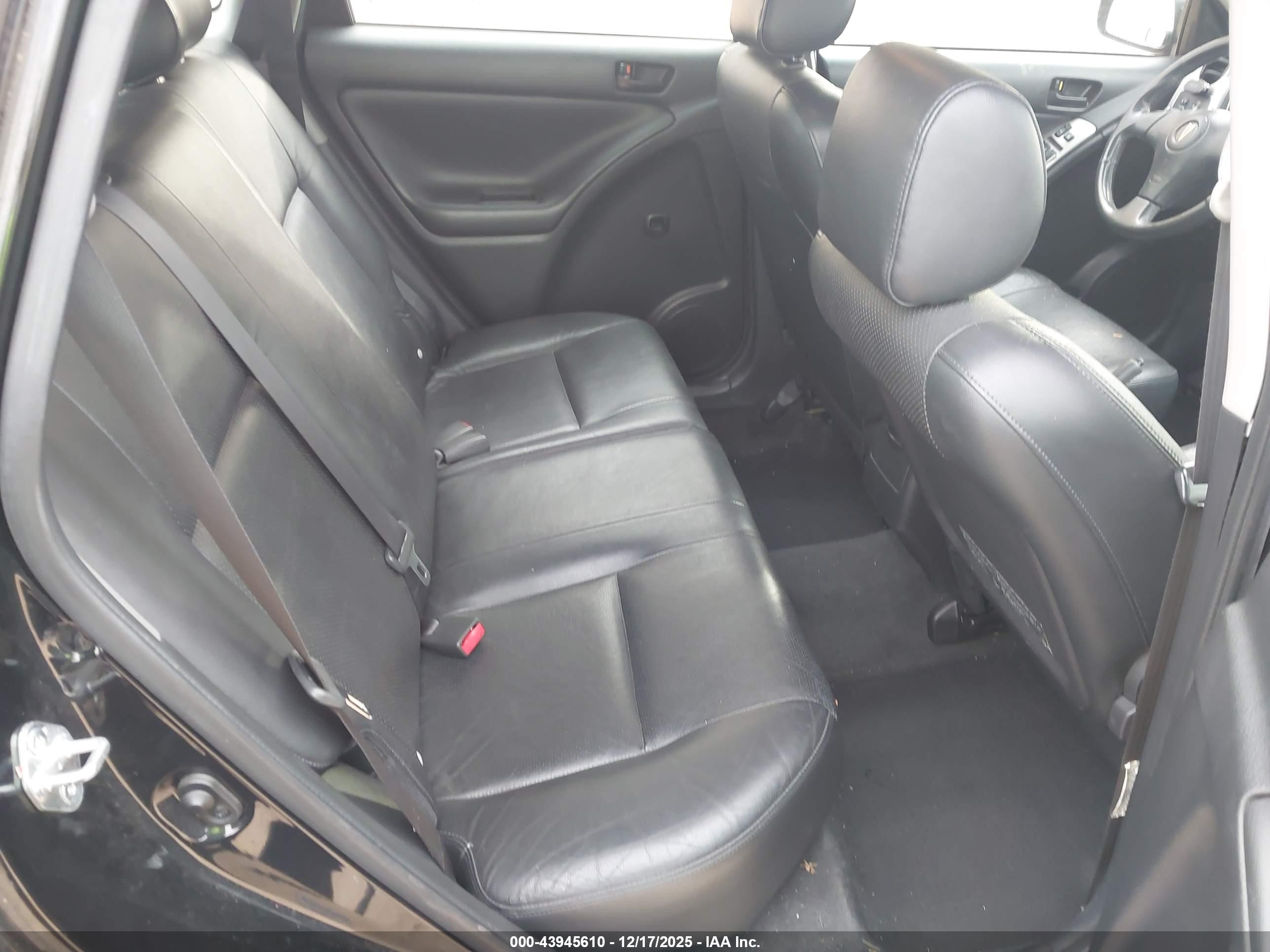 PONTIAC VIBE image 8