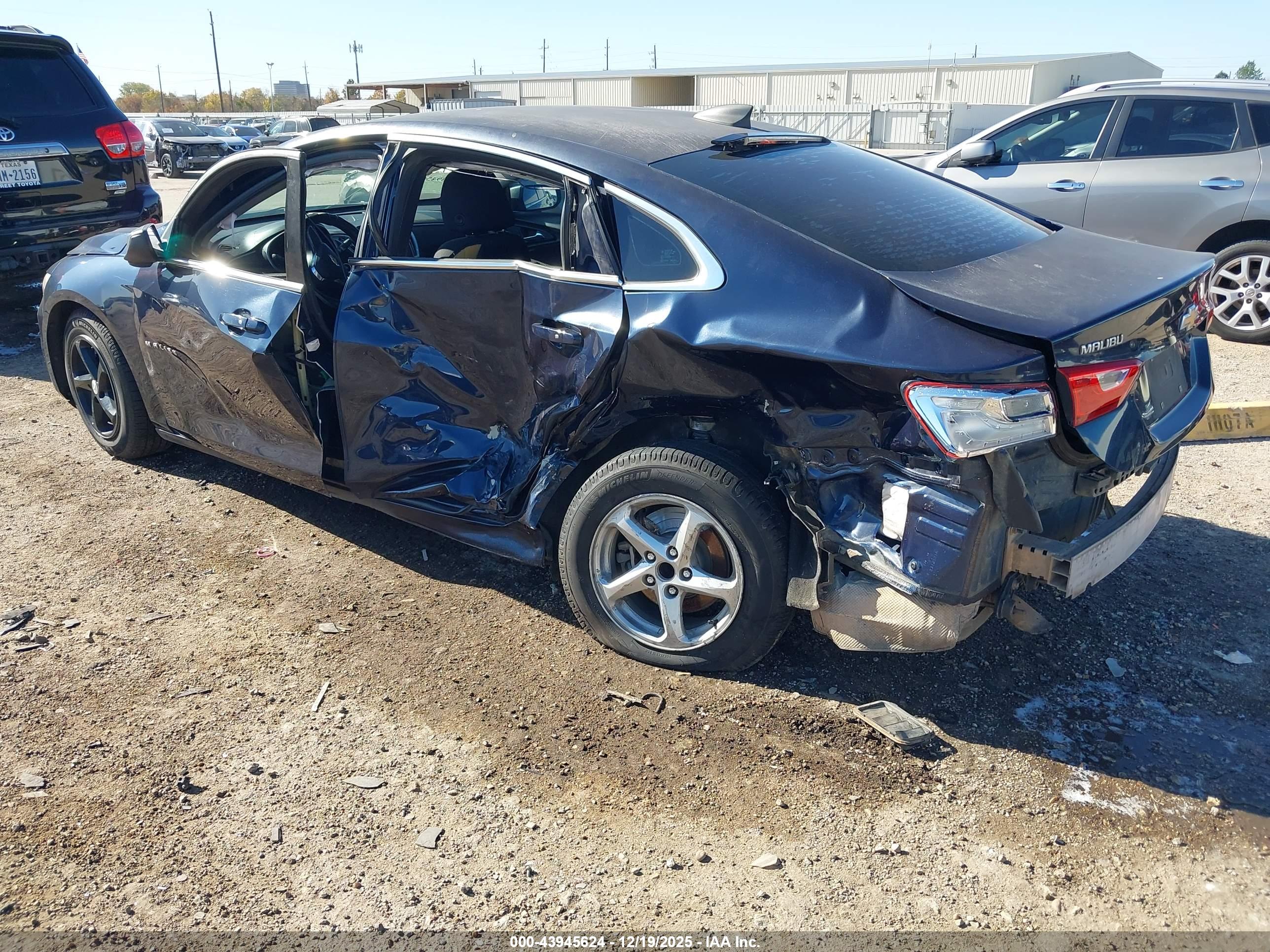 CHEVROLET MALIBU image 3