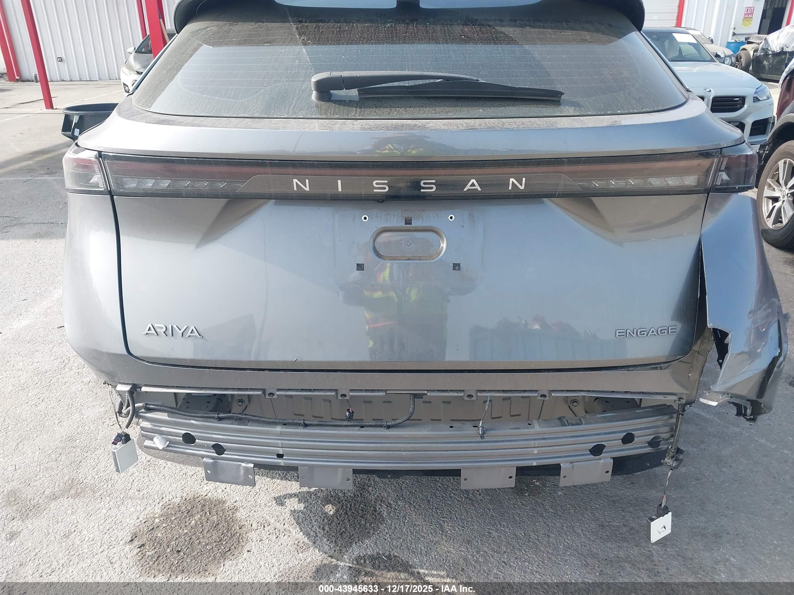 NISSAN ARIYA image 6