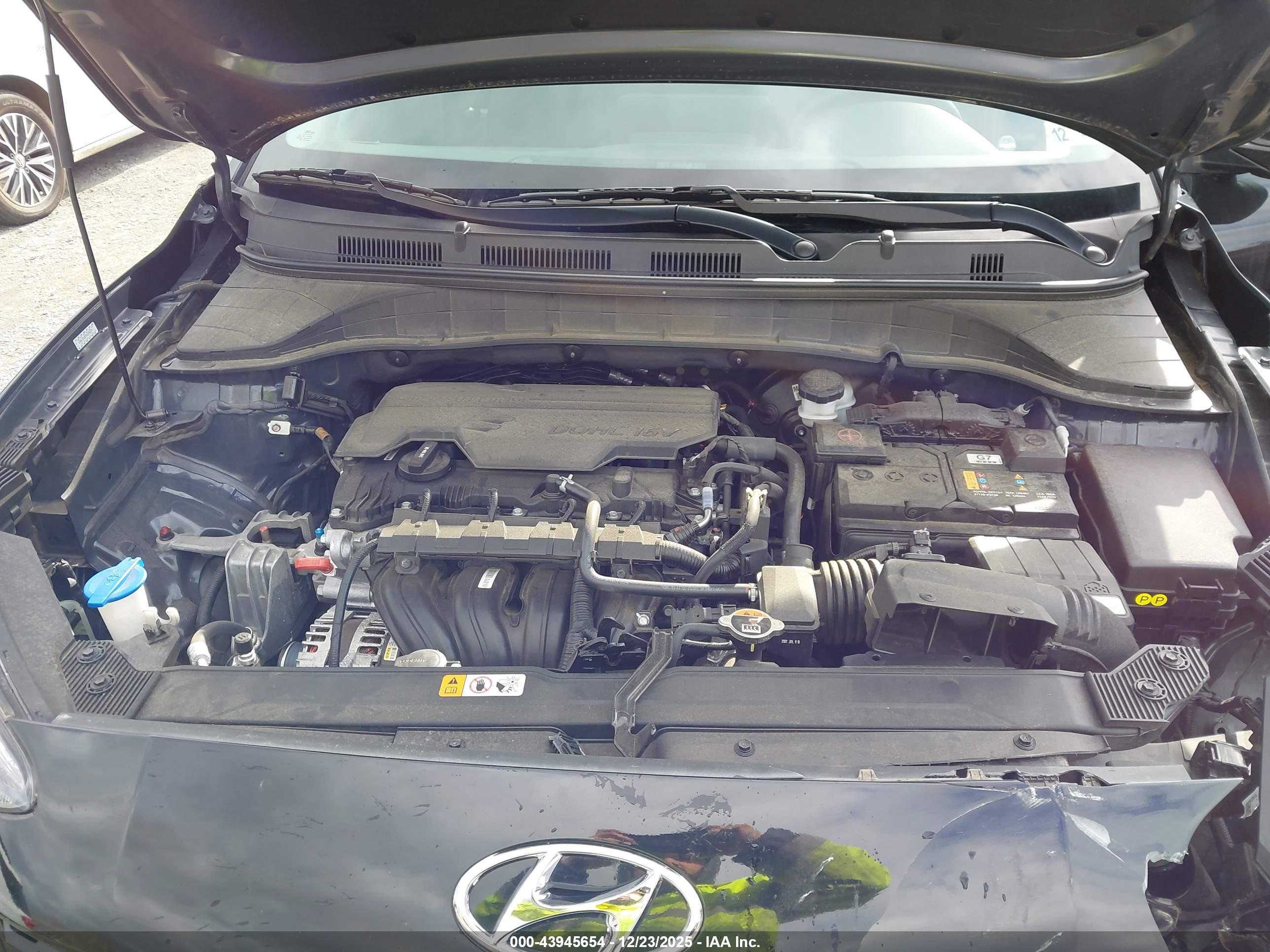 HYUNDAI KONA image 10