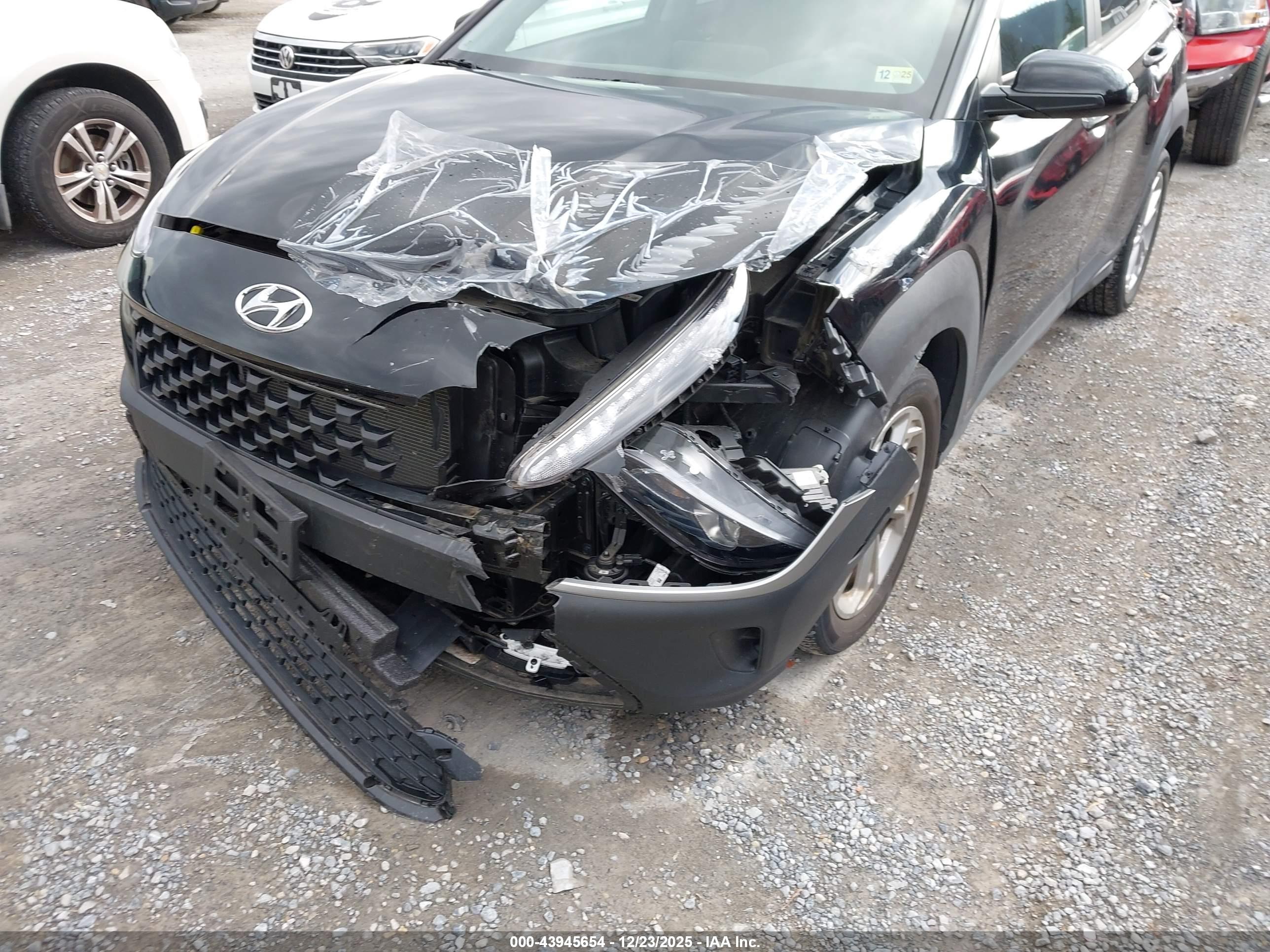 HYUNDAI KONA image 6
