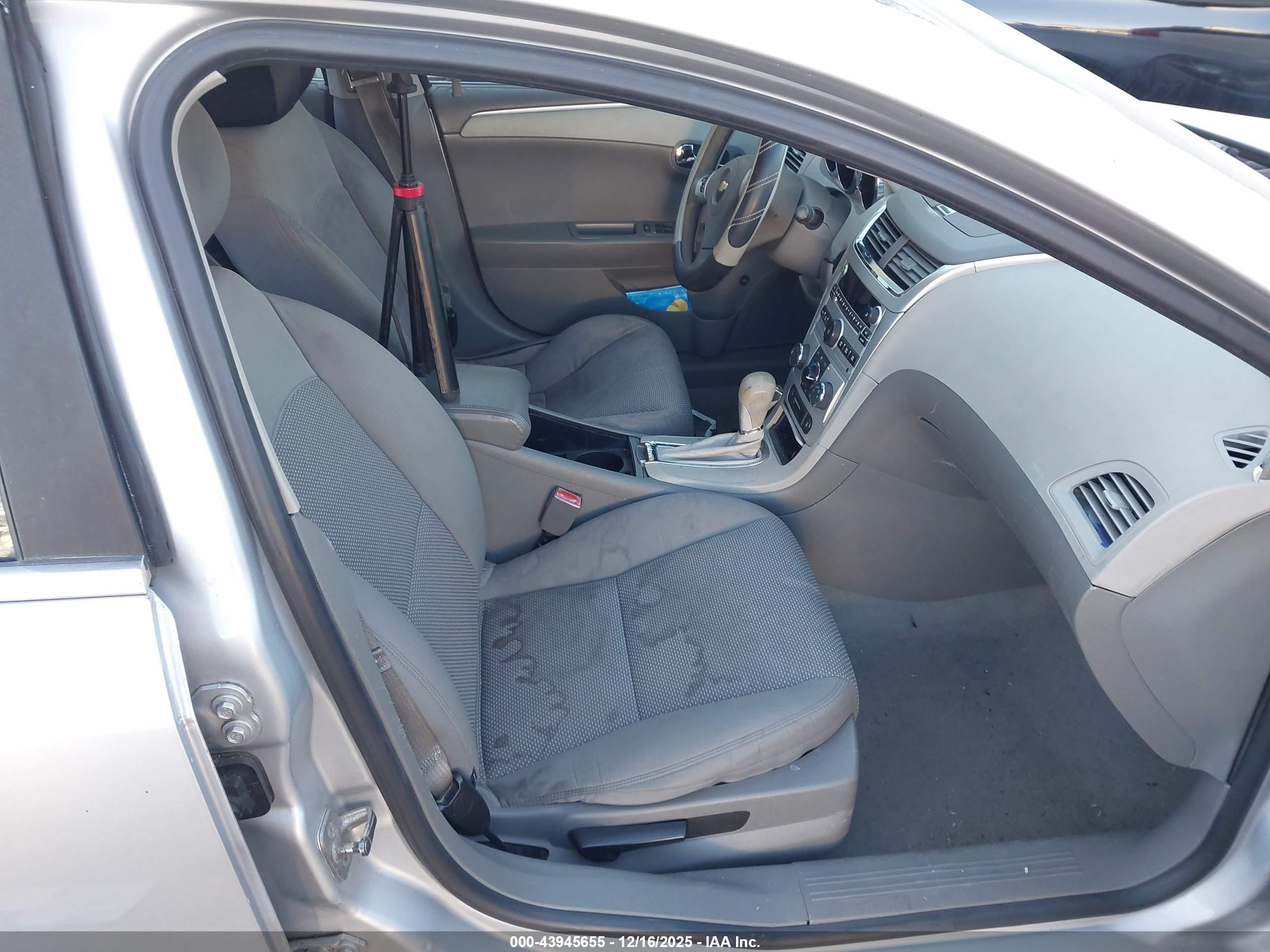 CHEVROLET MALIBU image 5