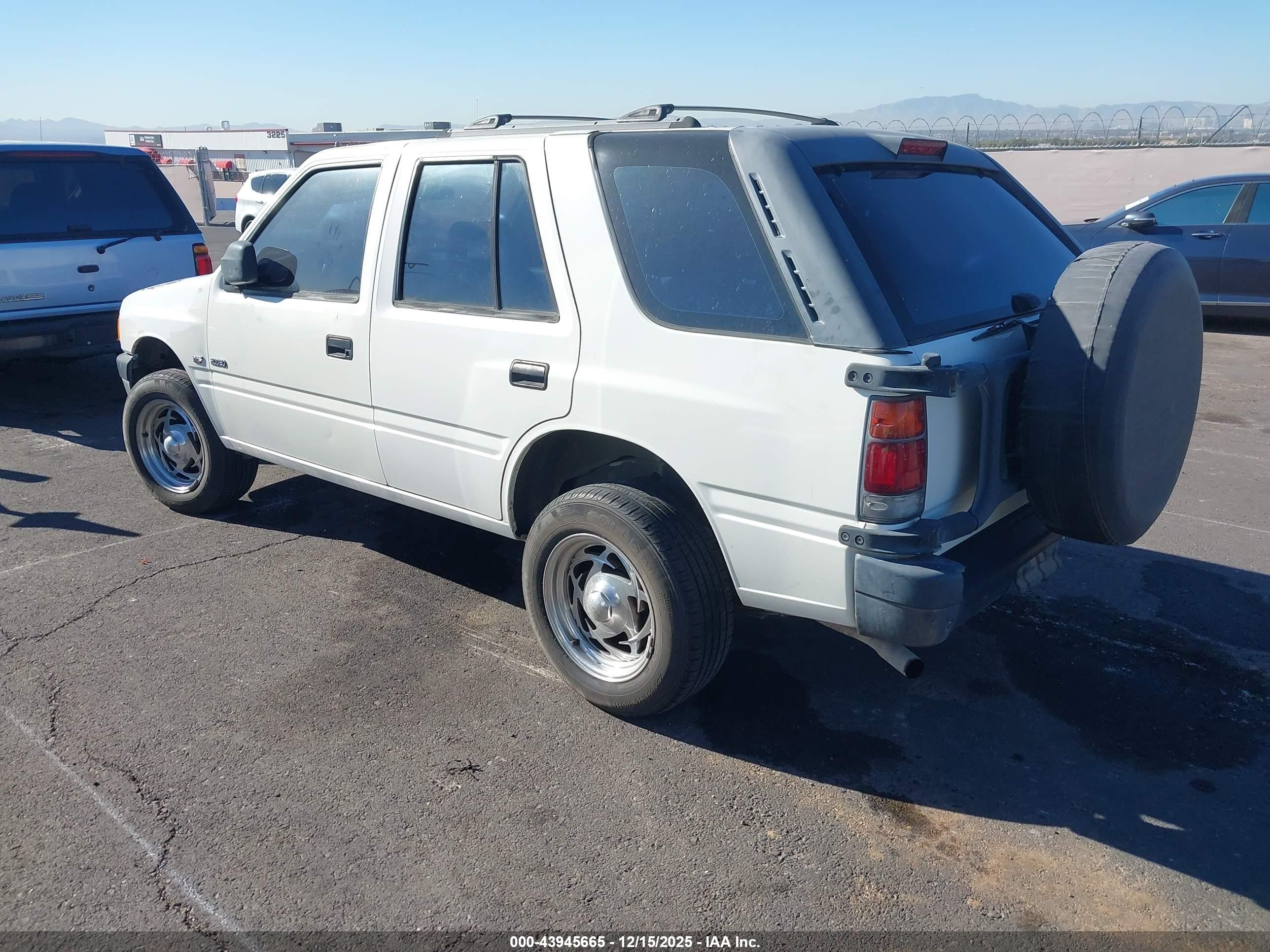 ISUZU RODEO image 3