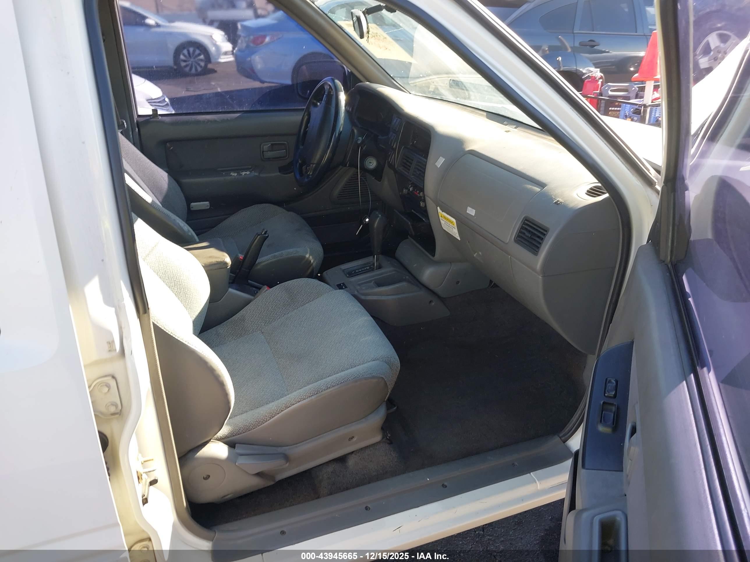 ISUZU RODEO image 5