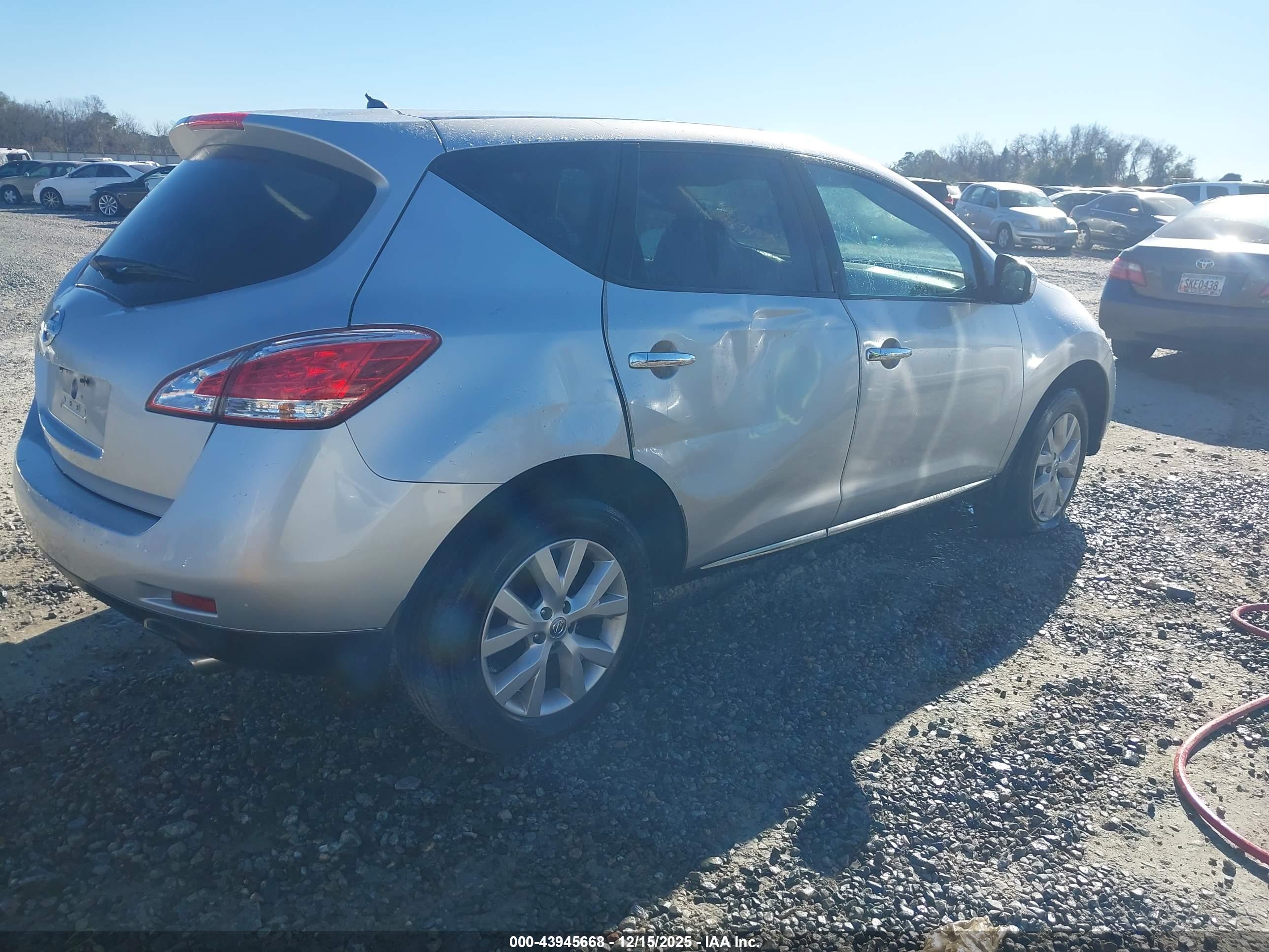 NISSAN MURANO image 4