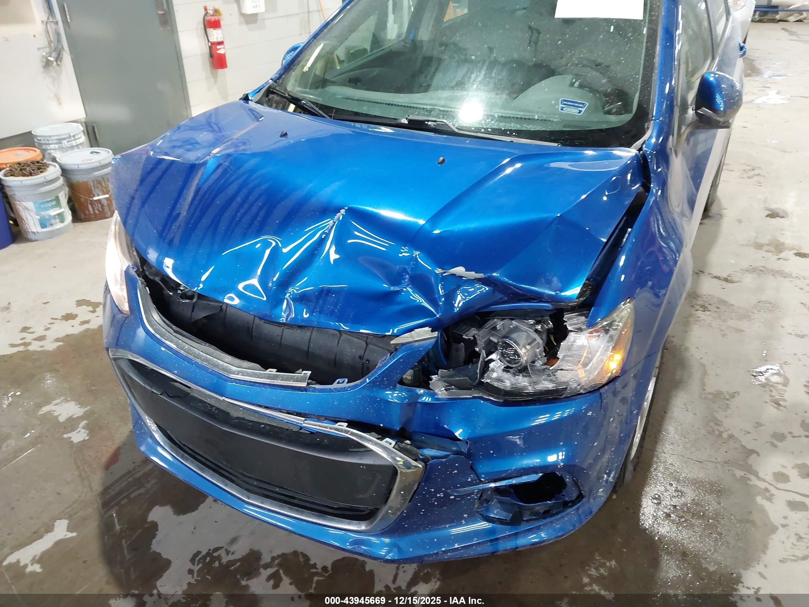 CHEVROLET SONIC image 6
