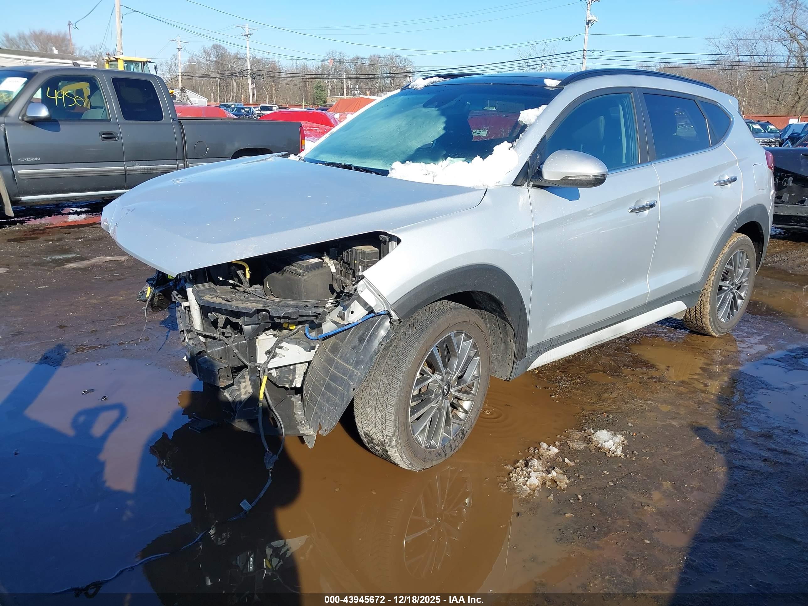 HYUNDAI TUCSON image 2