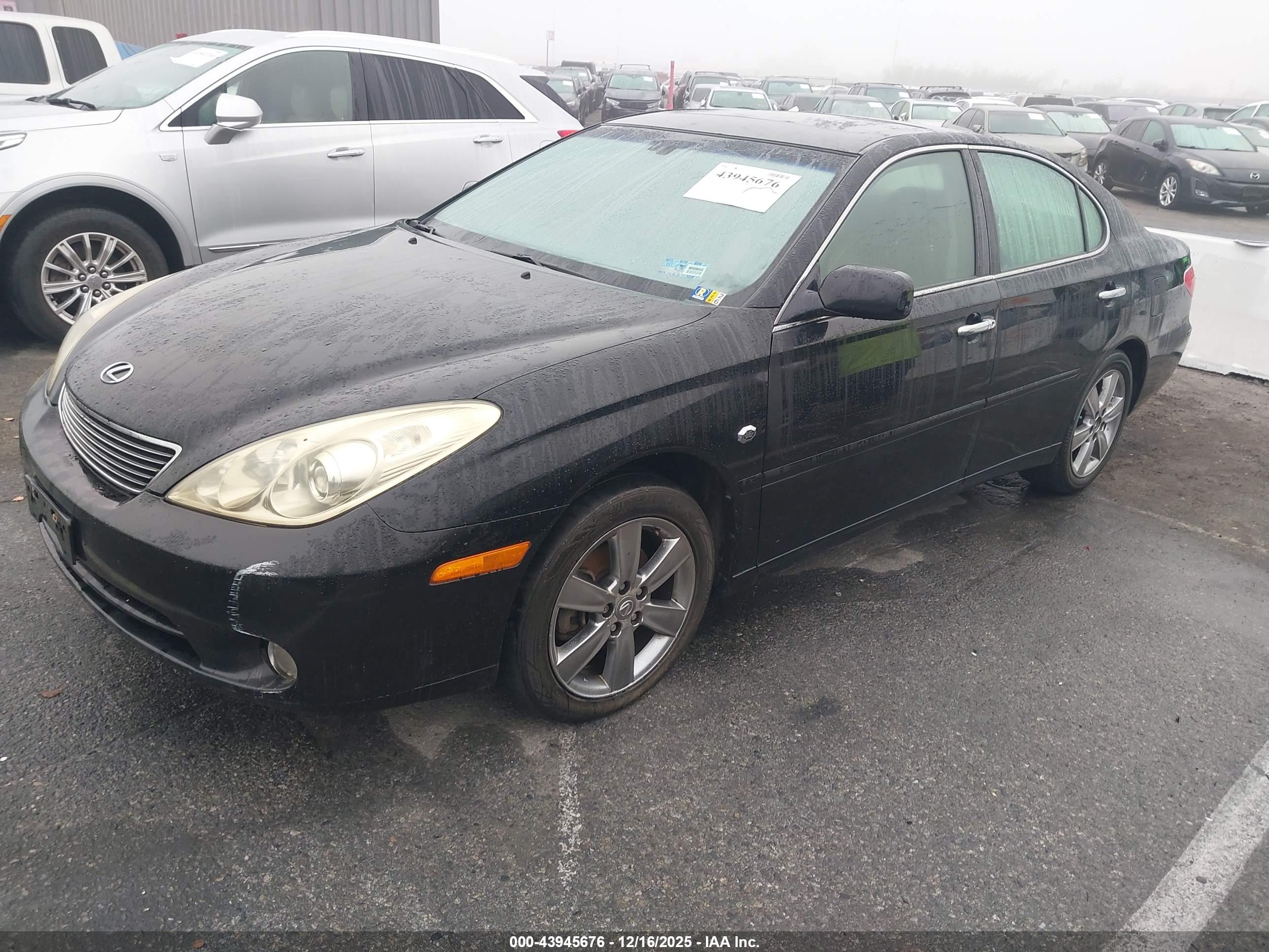 LEXUS ES image 2