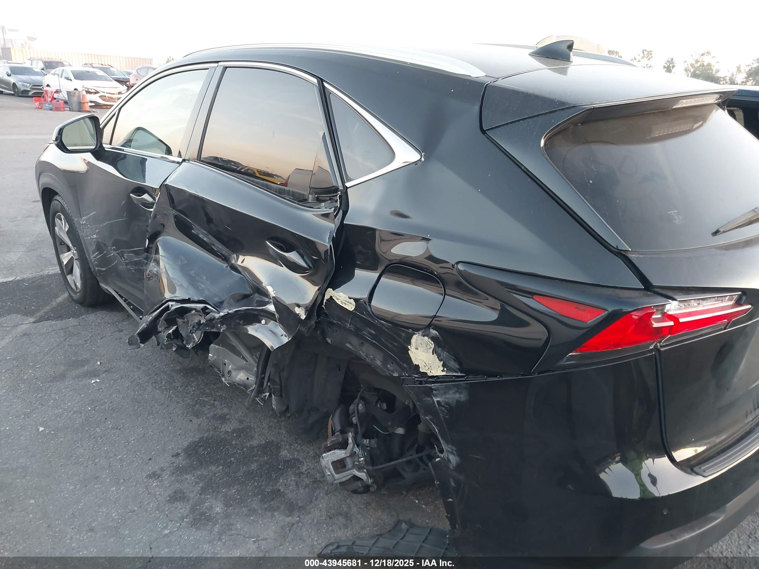 LEXUS NX image 6