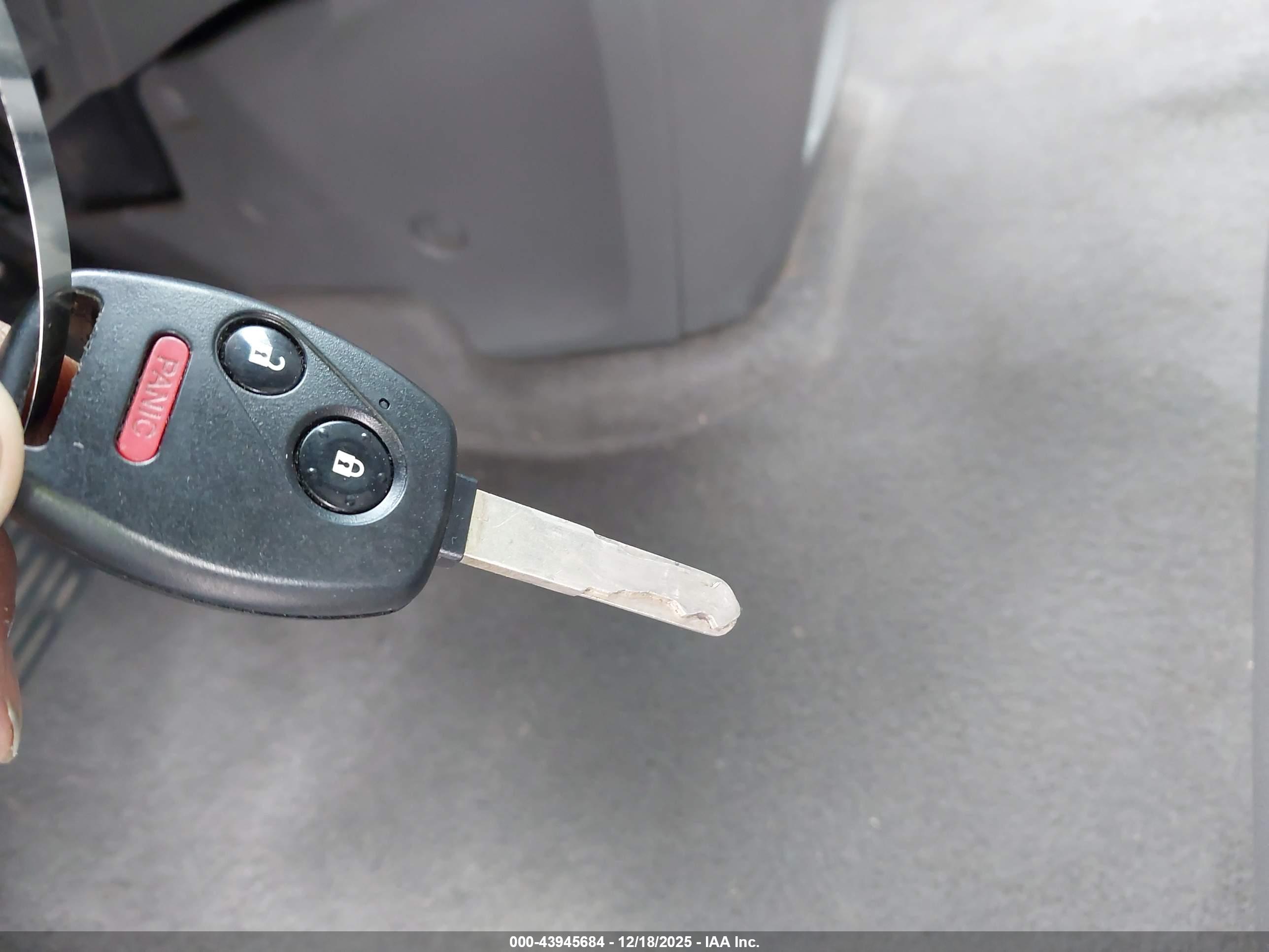 HONDA CR-V image 11