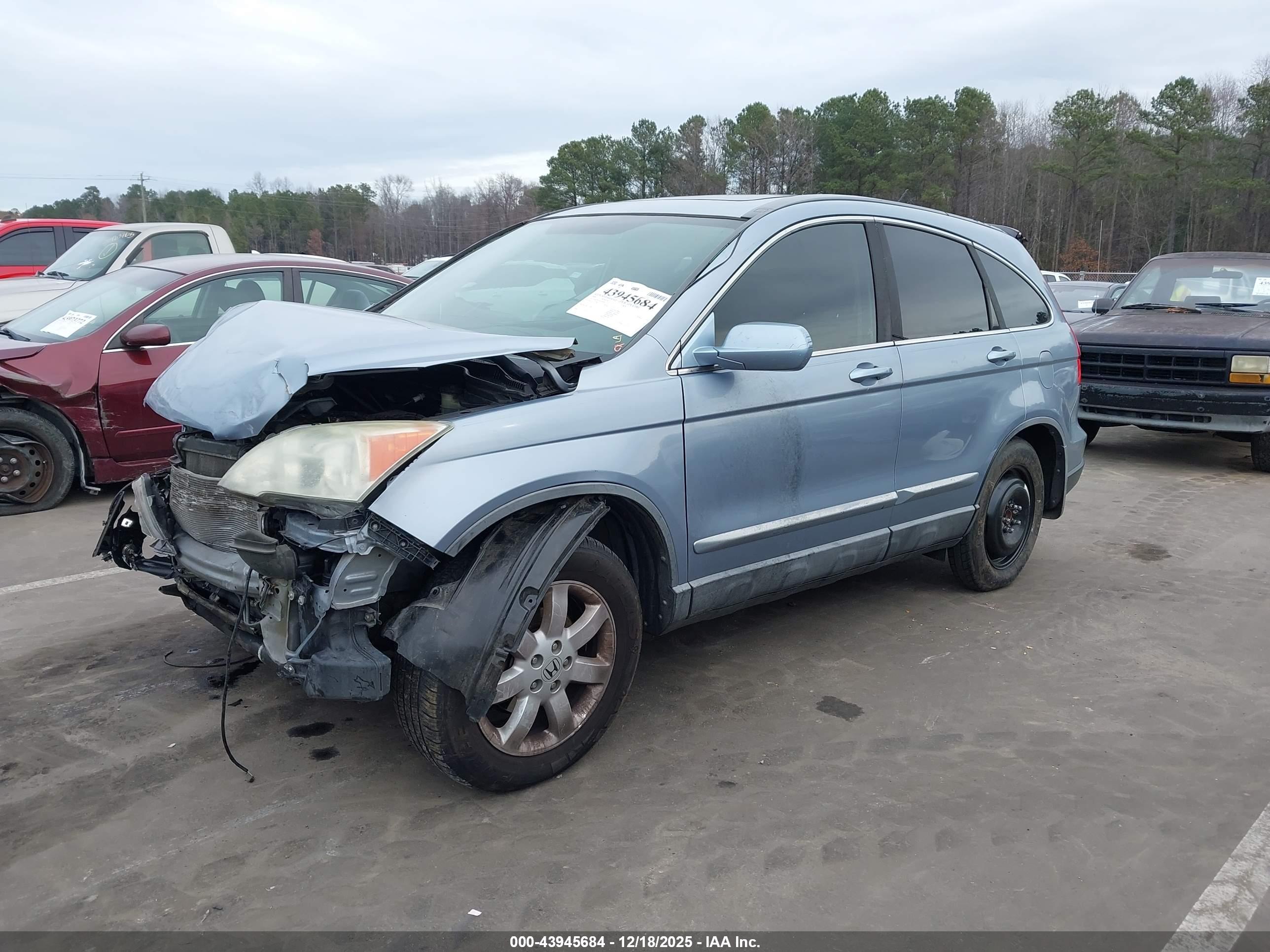 HONDA CR-V image 2