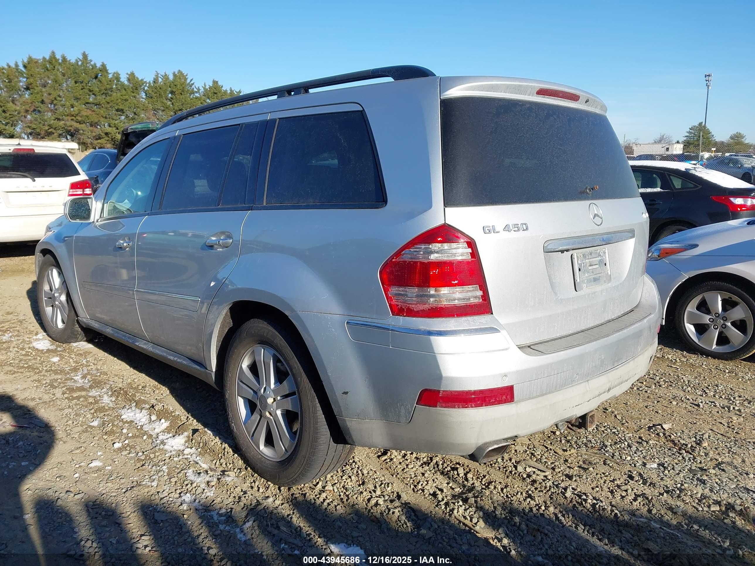 MERCEDES-BENZ GL image 3