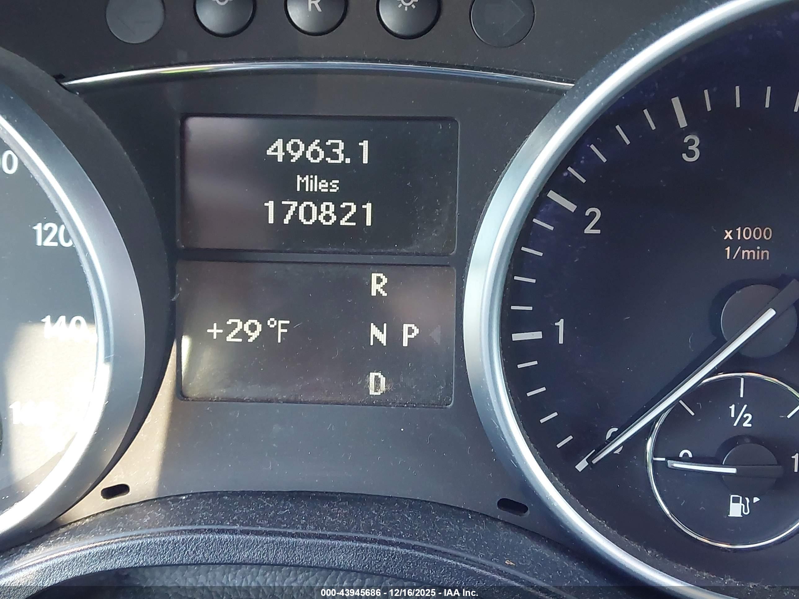 MERCEDES-BENZ GL image 7