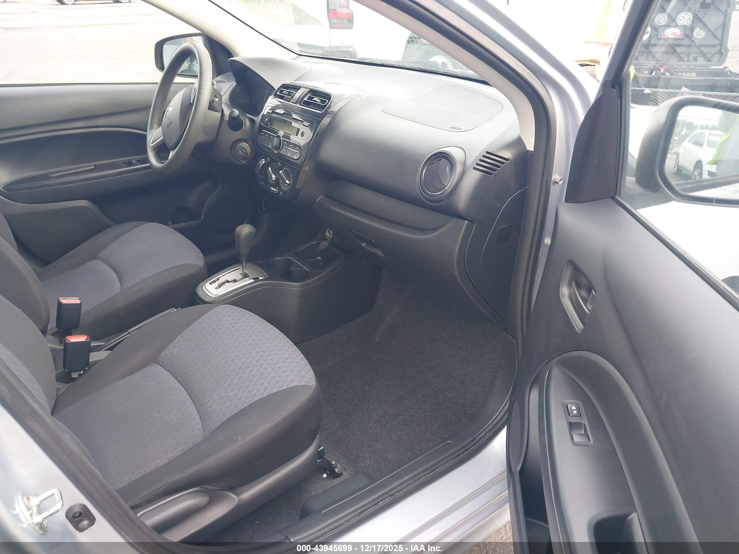 MITSUBISHI MIRAGE image 5