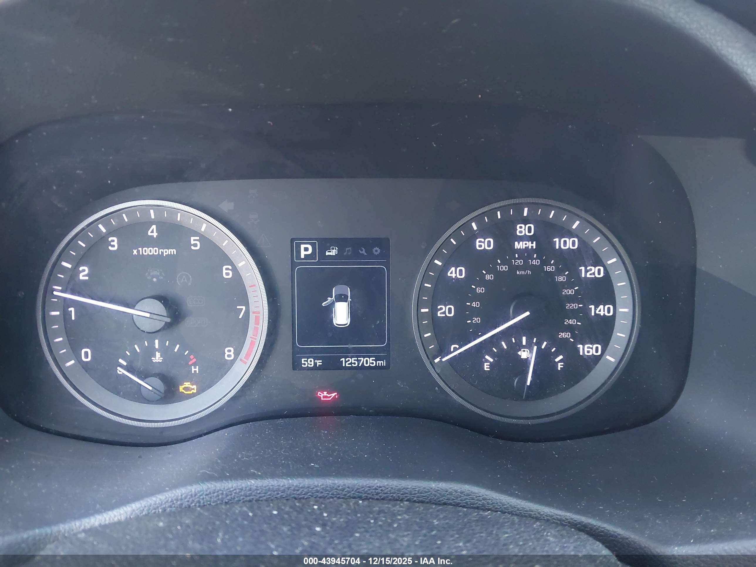 HYUNDAI TUCSON image 7