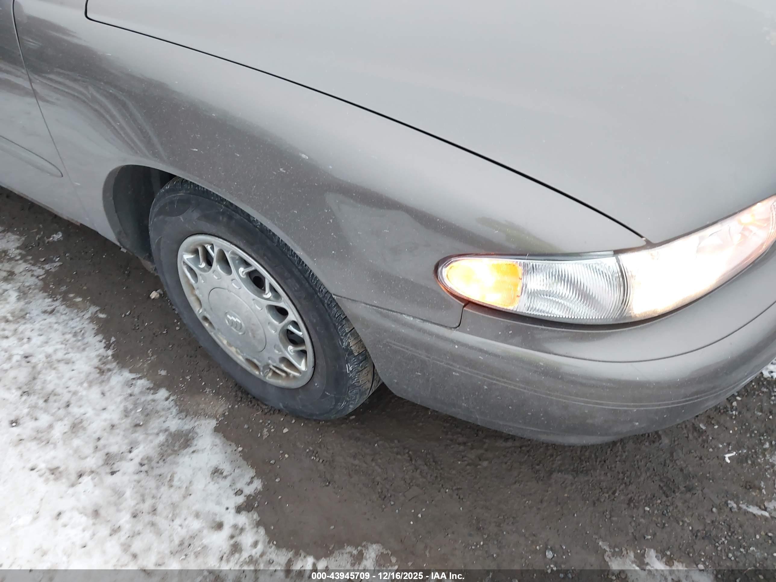 BUICK CENTURY image 6