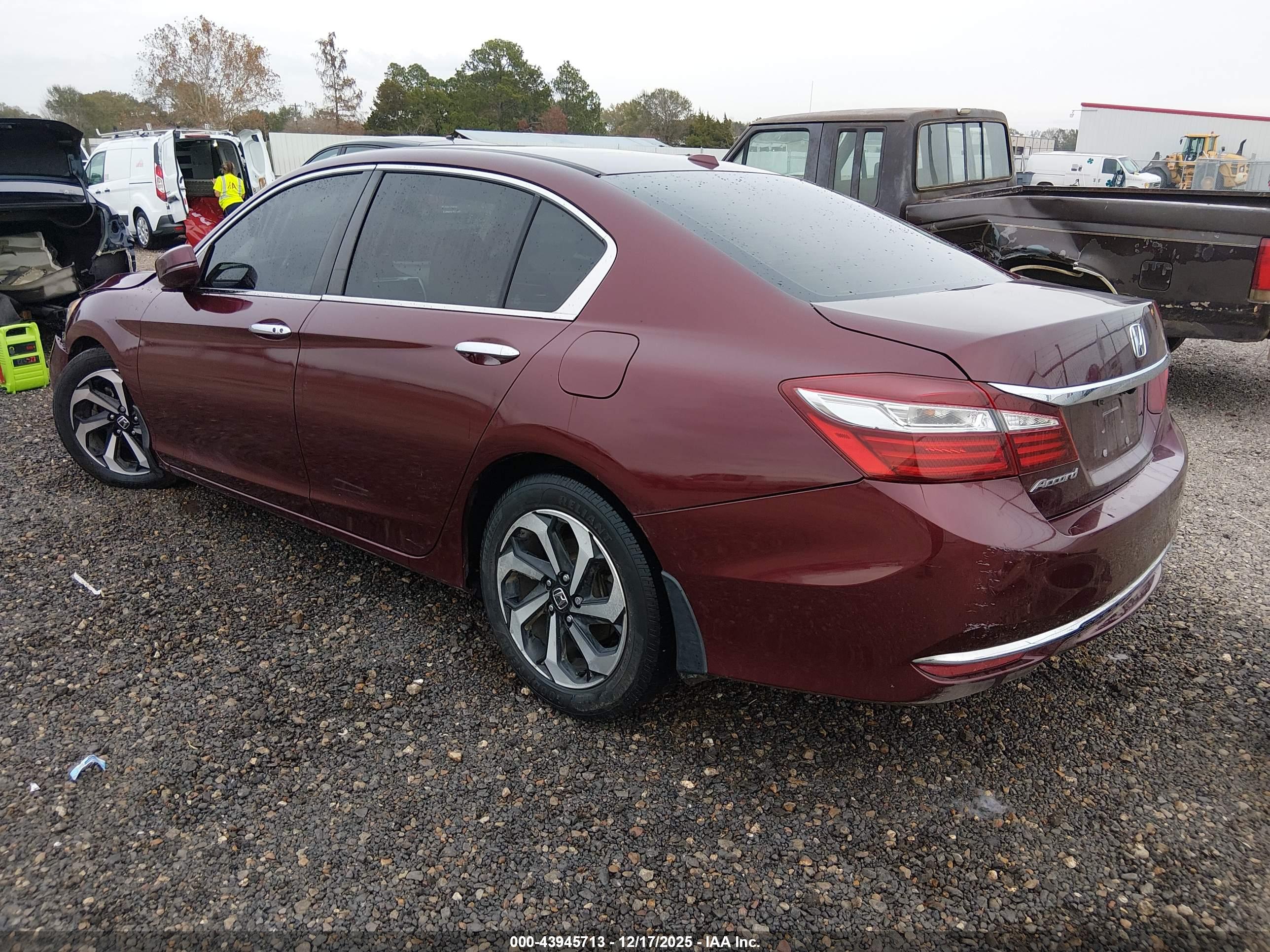 HONDA ACCORD image 3