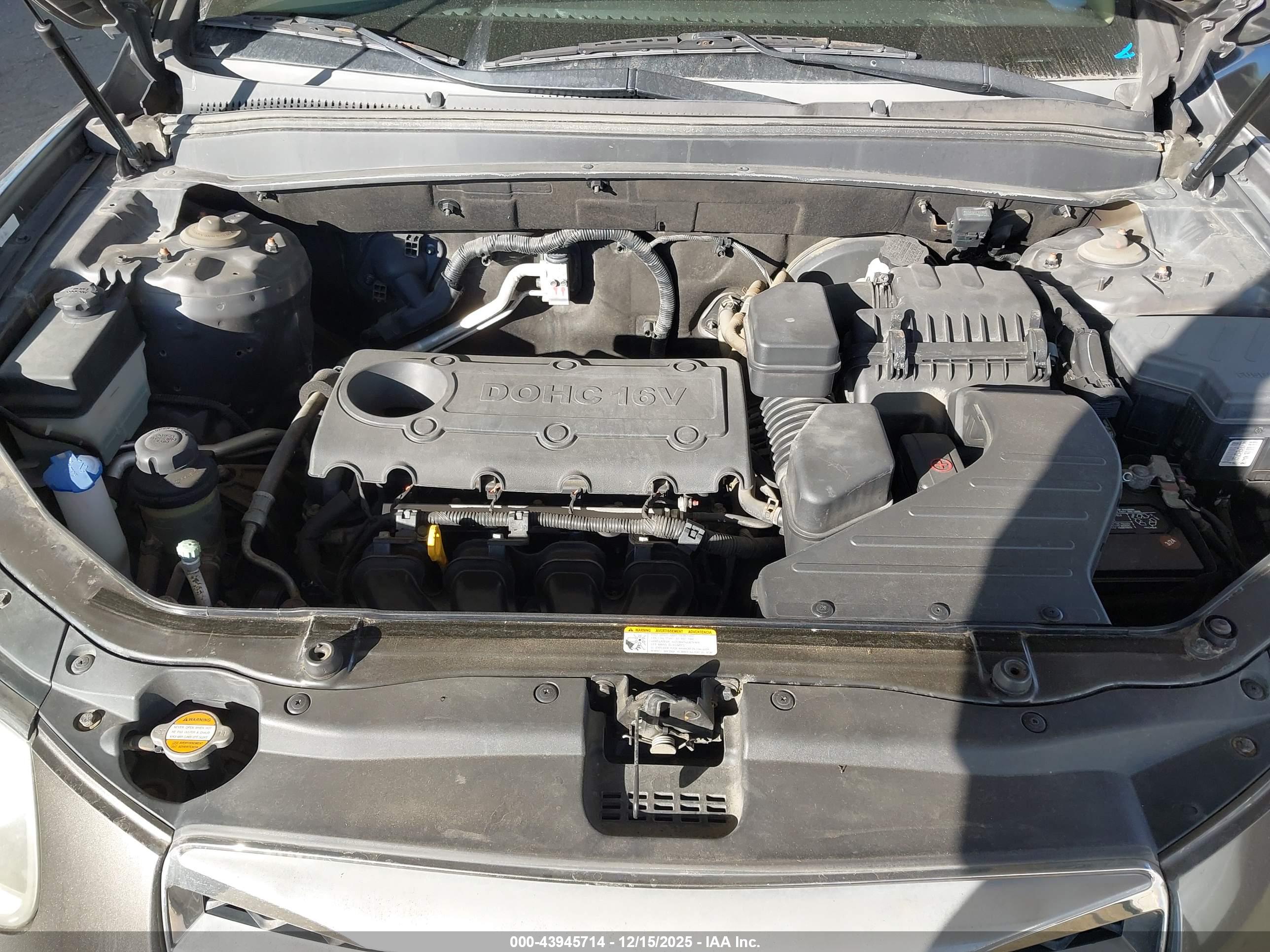 HYUNDAI SANTA image 10