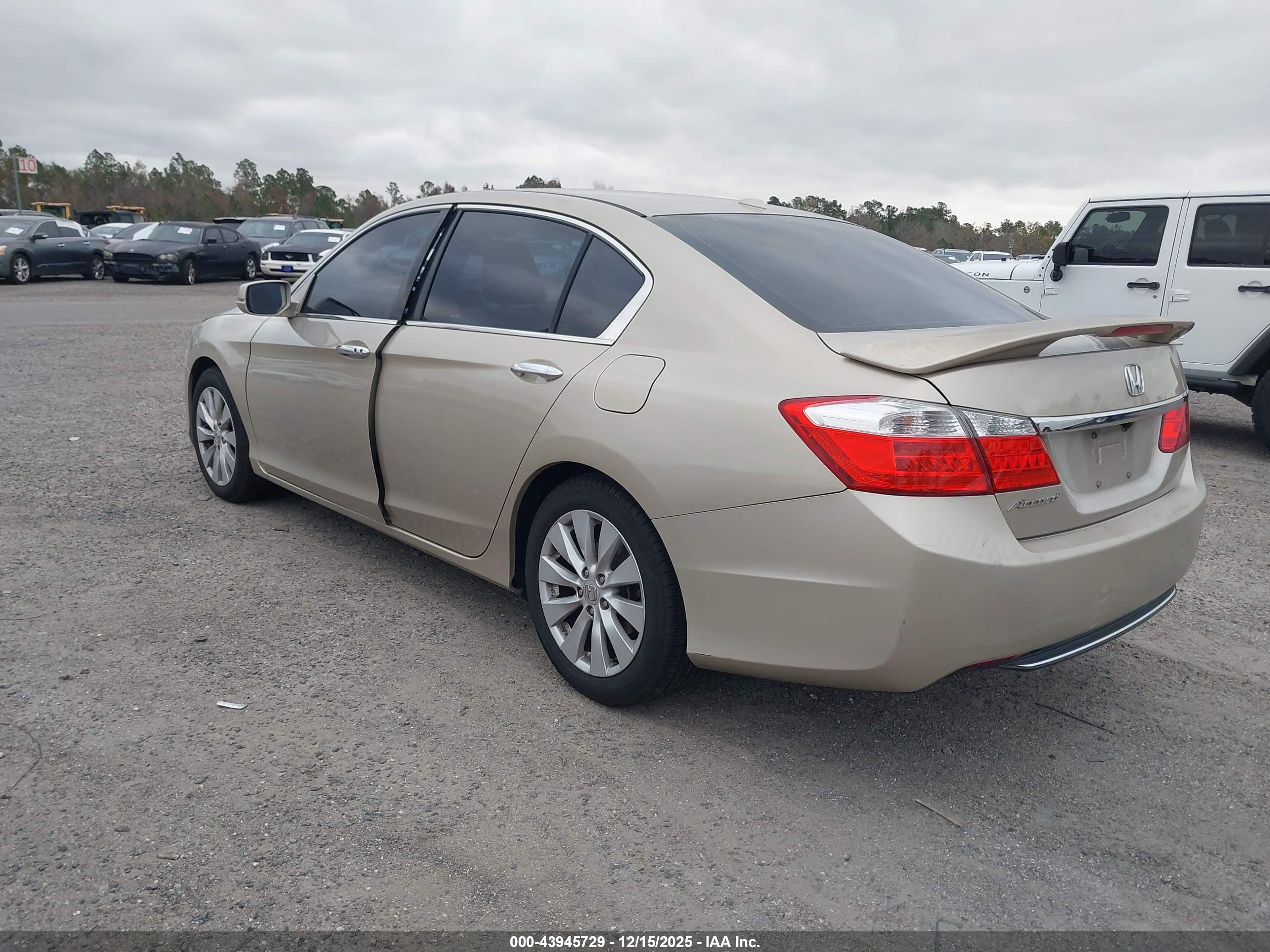 HONDA ACCORD image 3