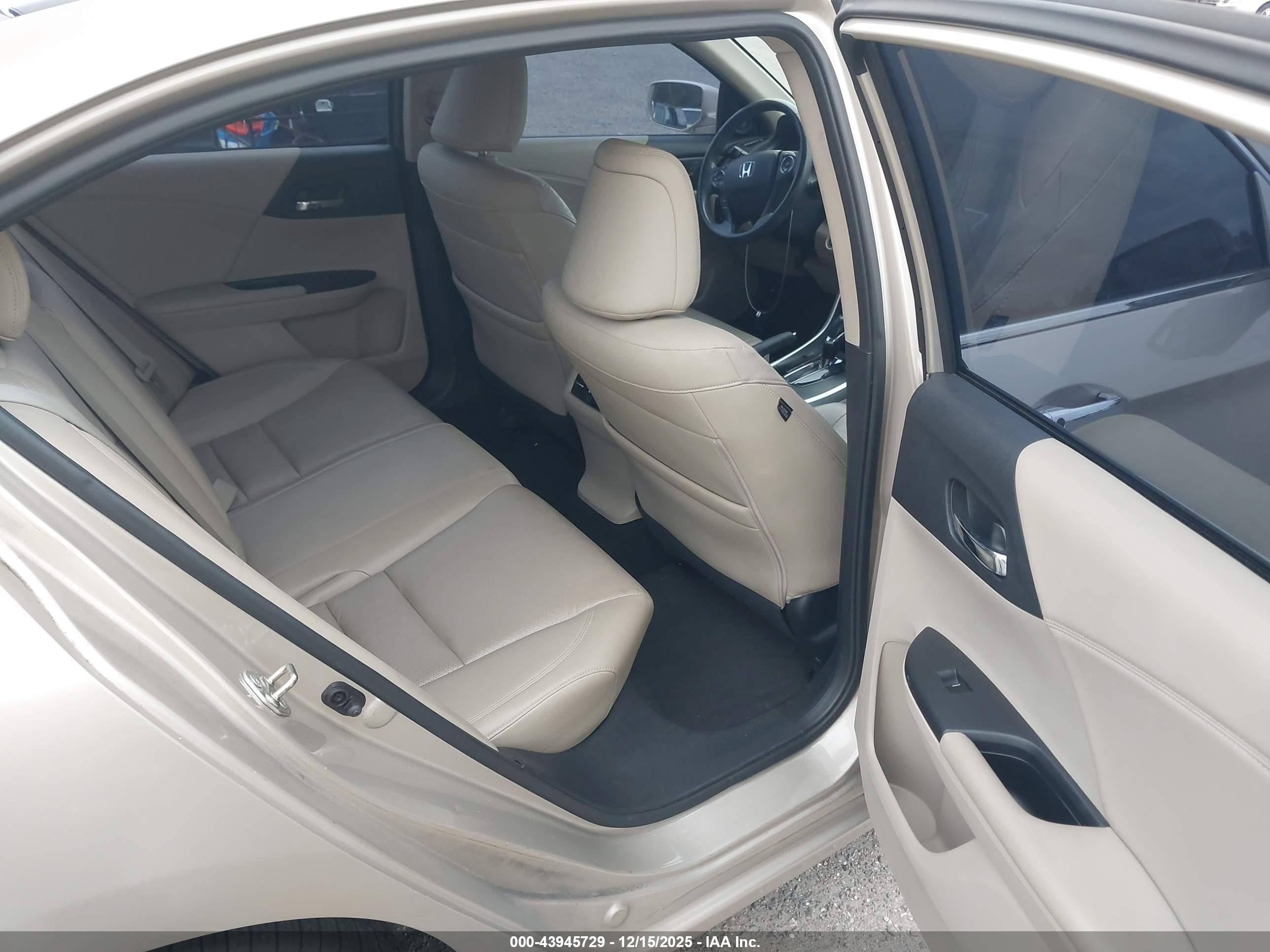 HONDA ACCORD image 8