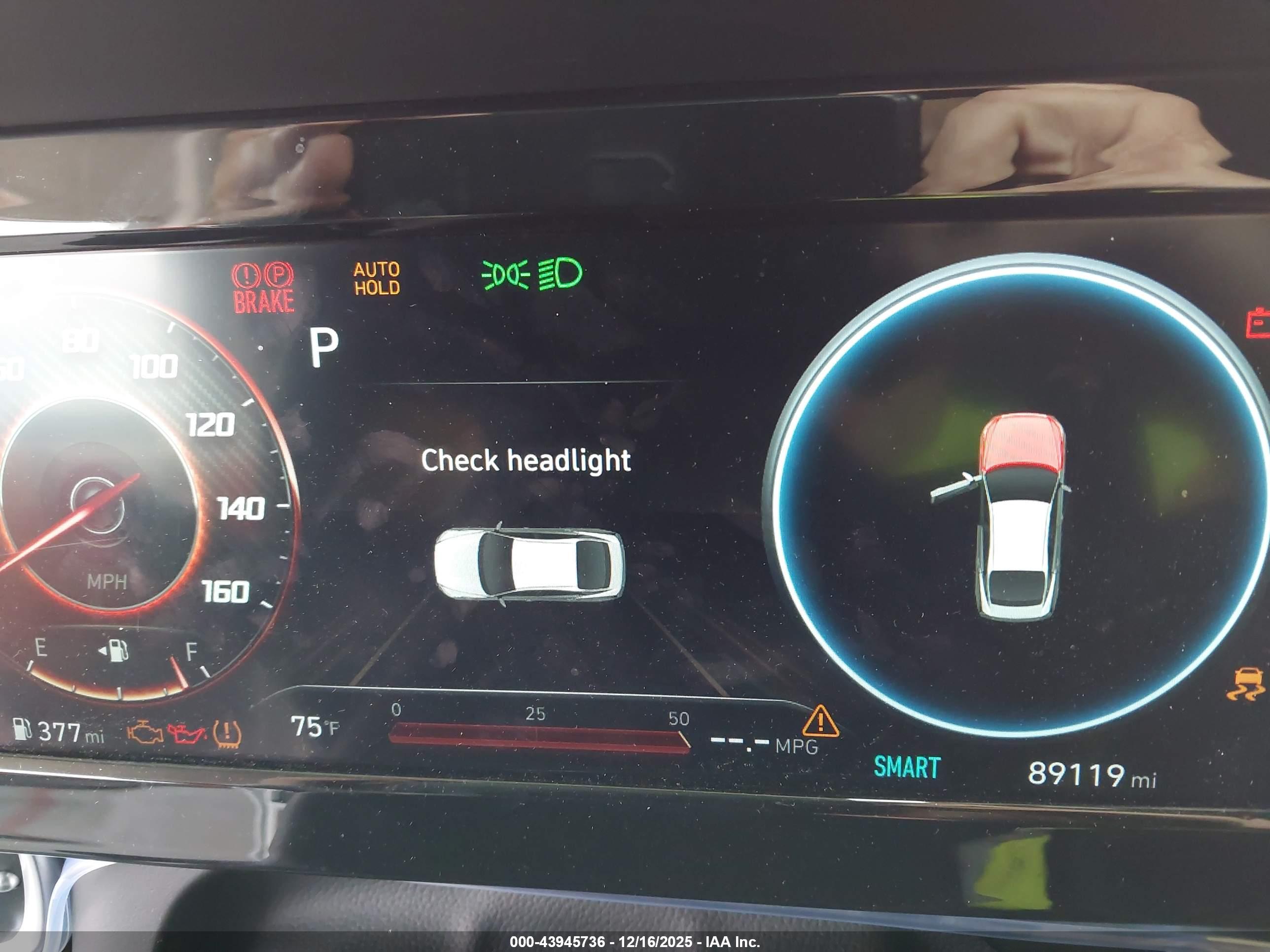 HYUNDAI ELANTRA image 7